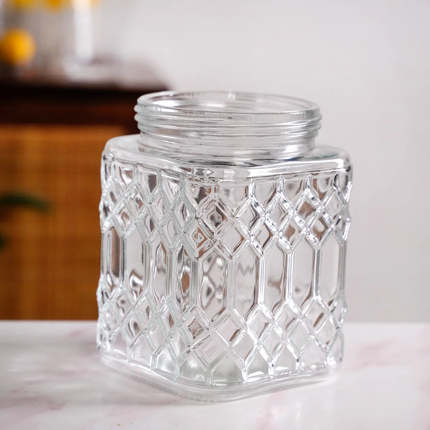 Embossed Kitchen Storage Container With Lids Set Of 4 1300ml - Image 7