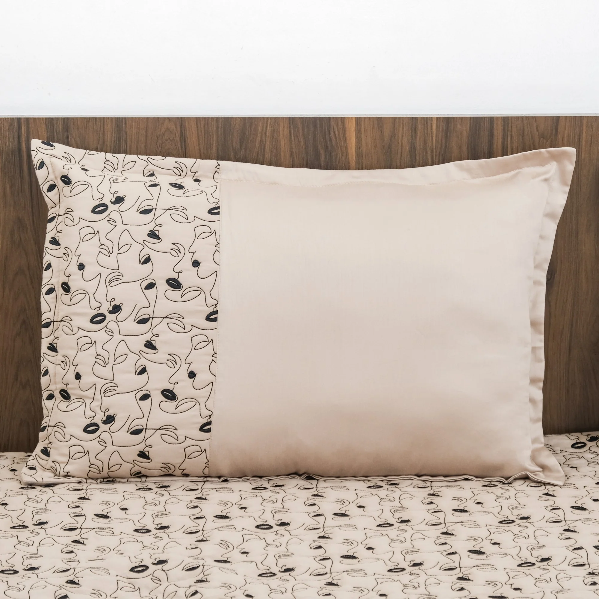 Embroidered King Size Bed Cover Beige - Image 7