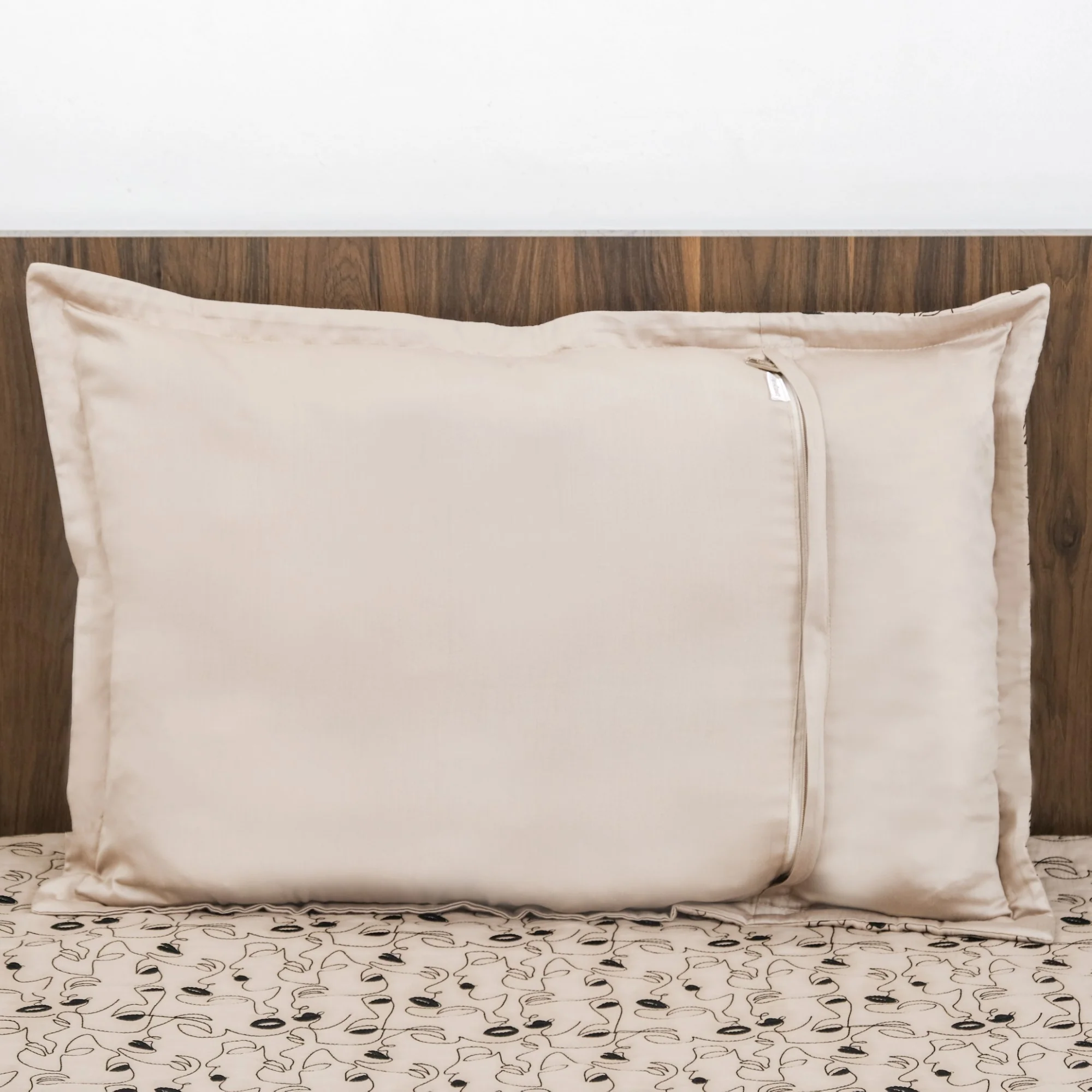 Embroidered King Size Bed Cover Beige - Image 8