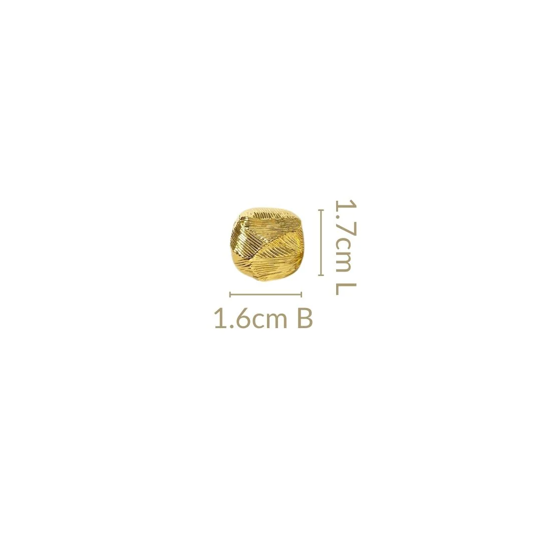 Facet Edge Studs Gold - Image 3