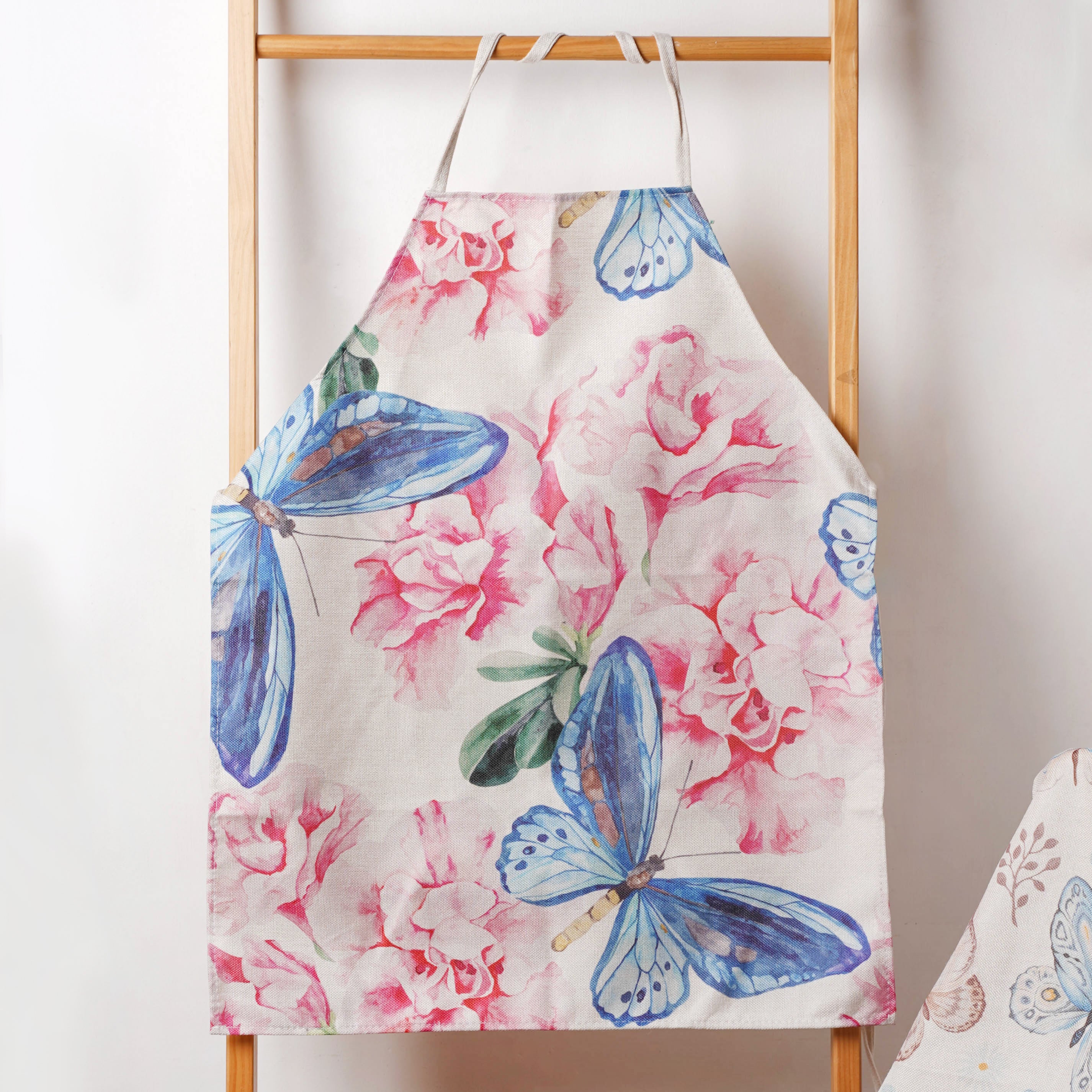 Fancy Apron - Image 3