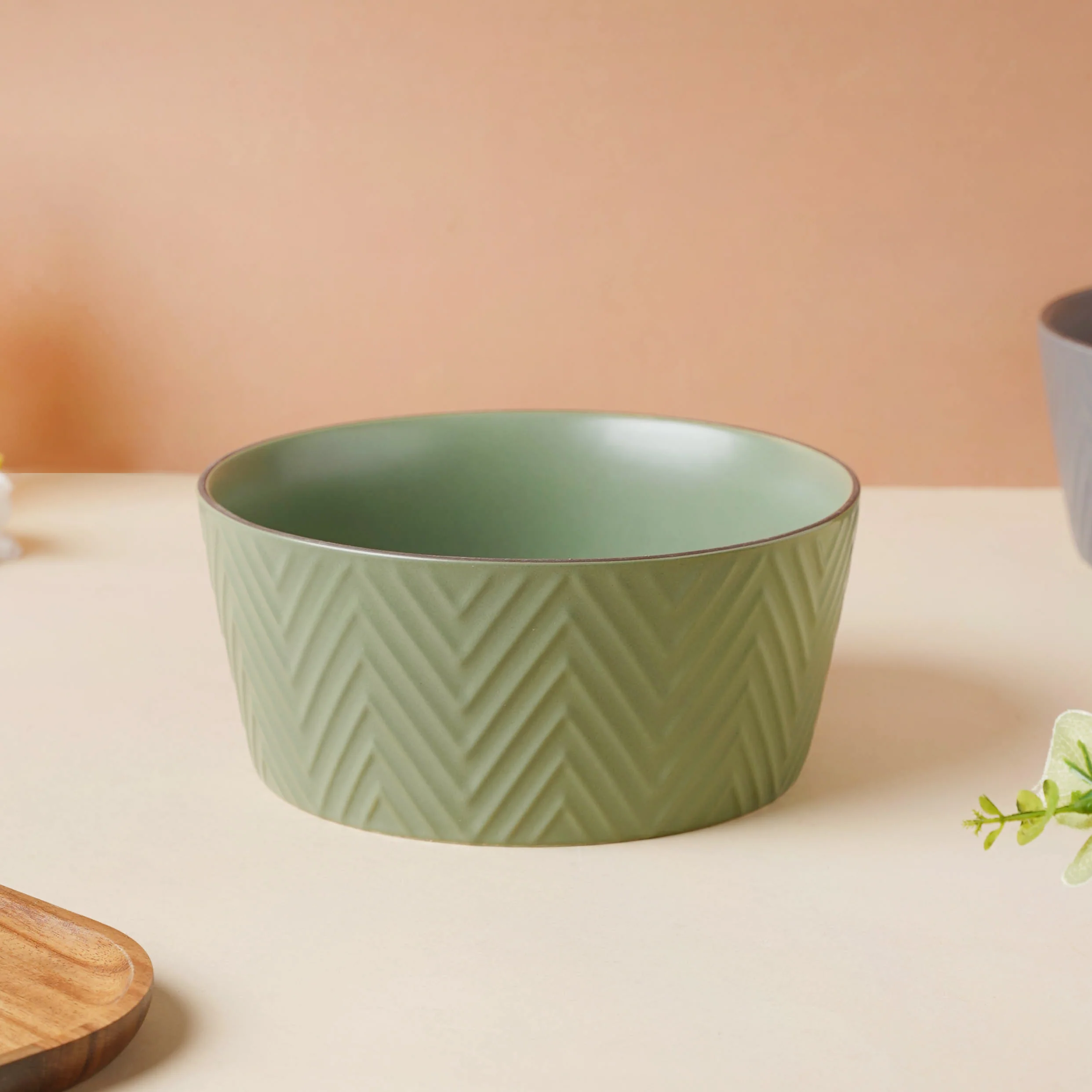 Fern Green Textured Serving Bowl - Image 5
