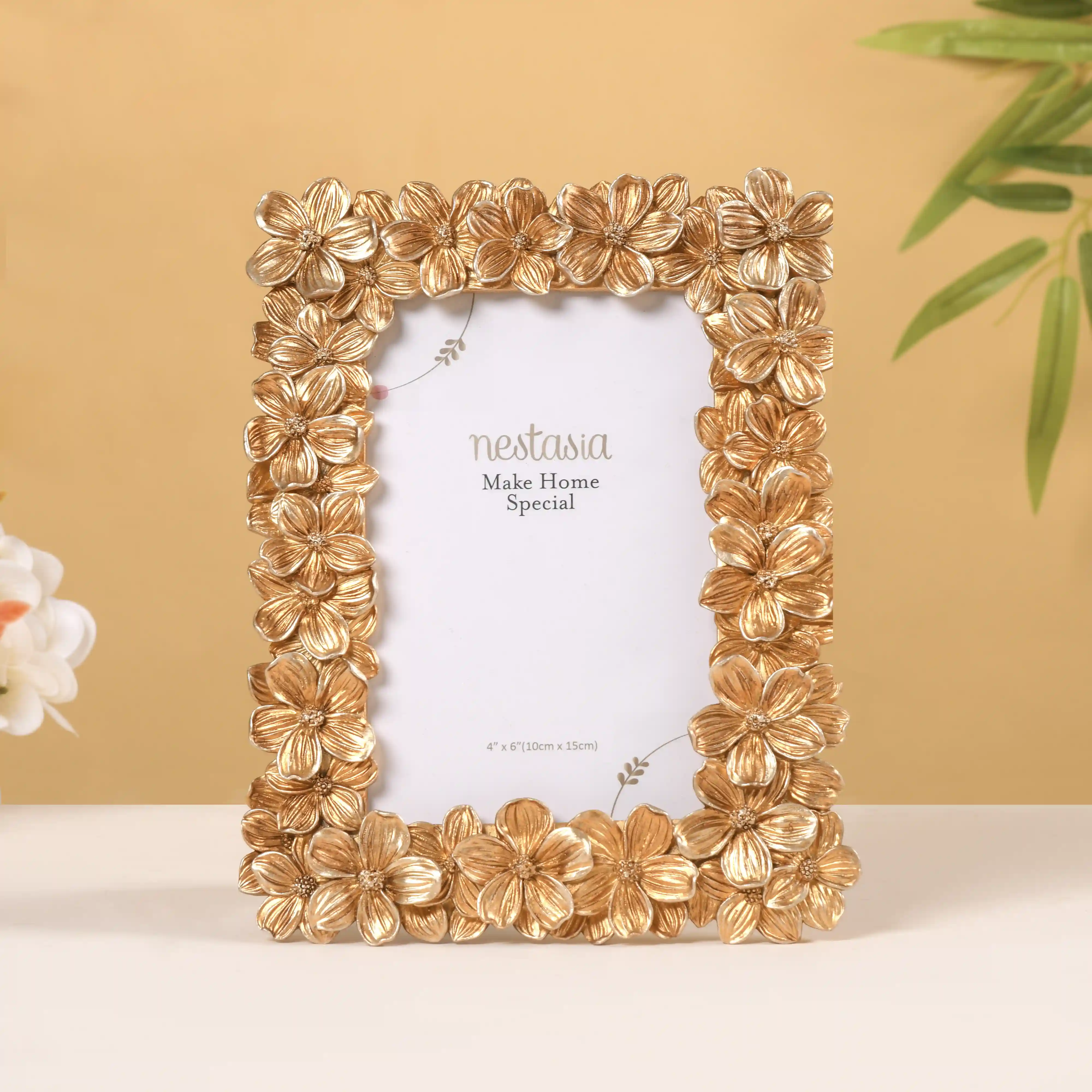 Festive Moments Photo Frame Gift Hamper Set of 3 - Image 3