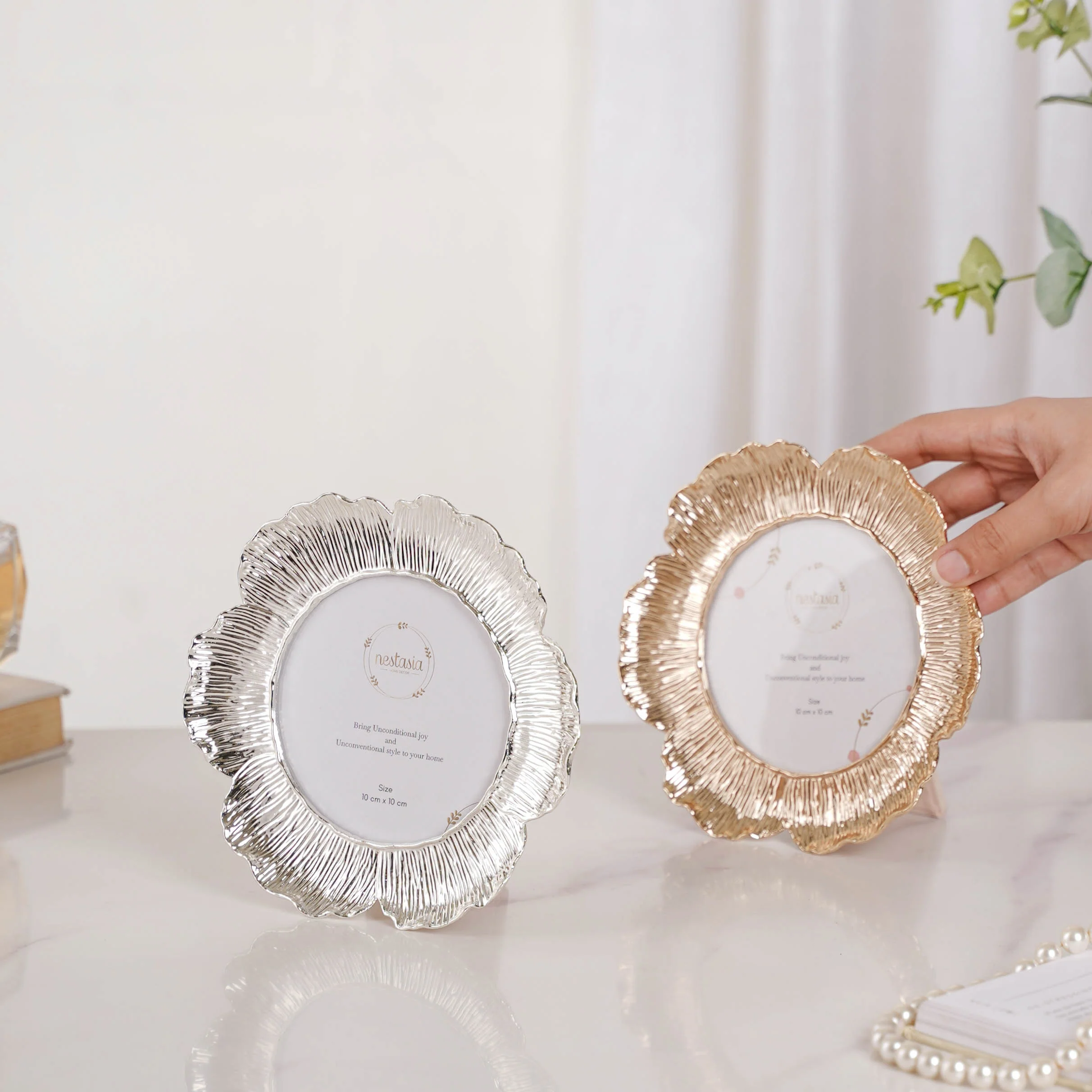 Flora Sparkle Photo Frame - Image 2