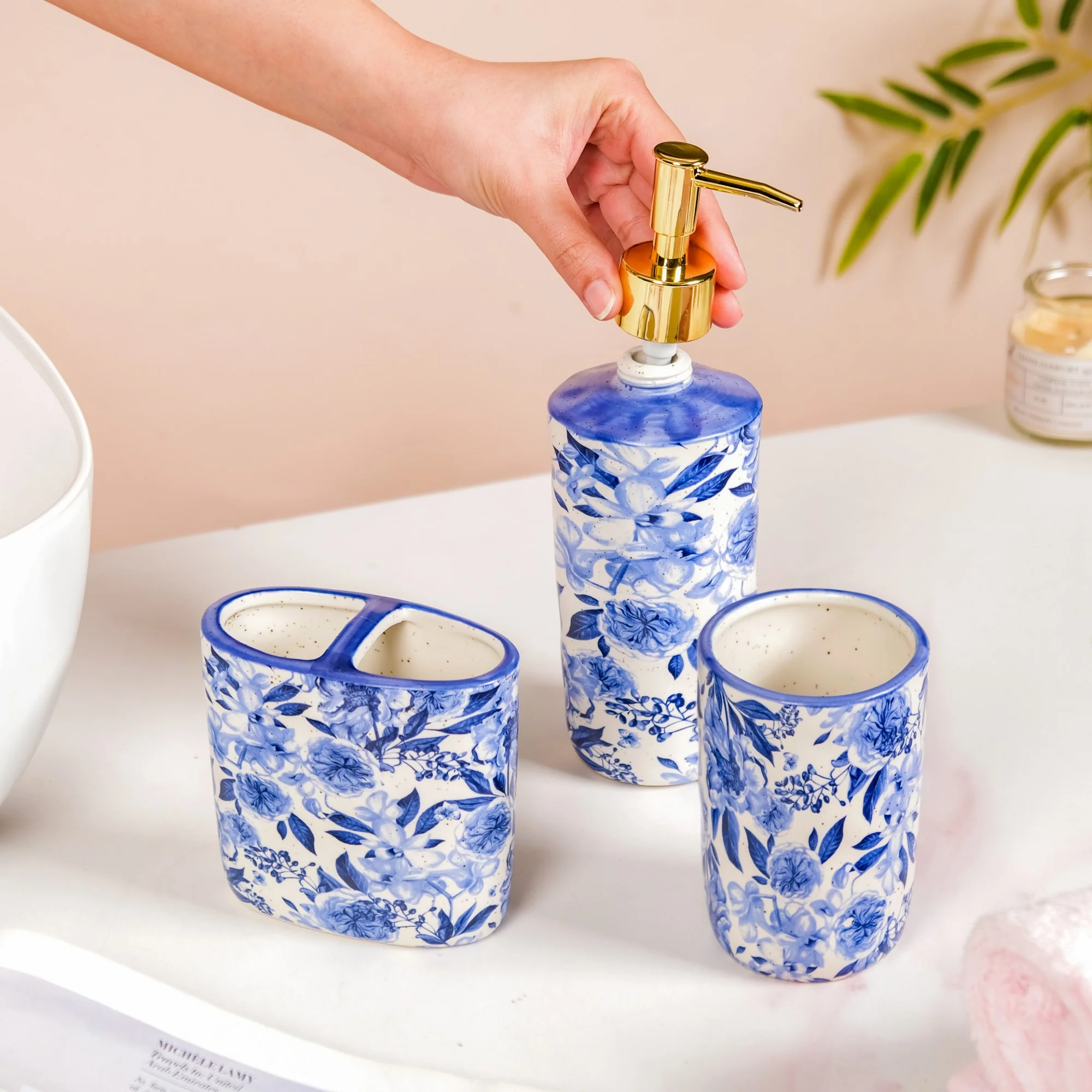 Floral Blue Bath Accessory Set Of 3 - Image 2