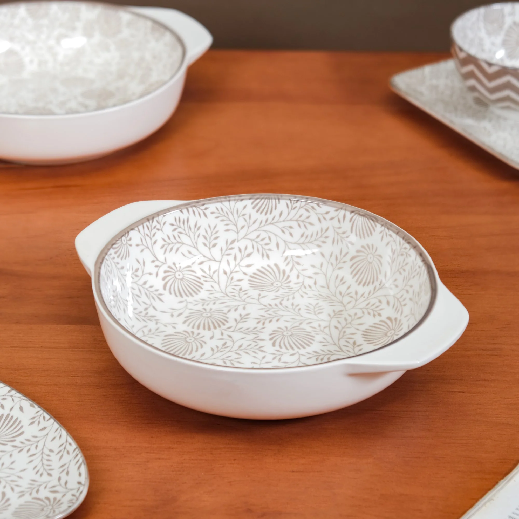 Floral Fiesta Ceramic Bowls With Handles Set Of 2 1000ml - Image 3