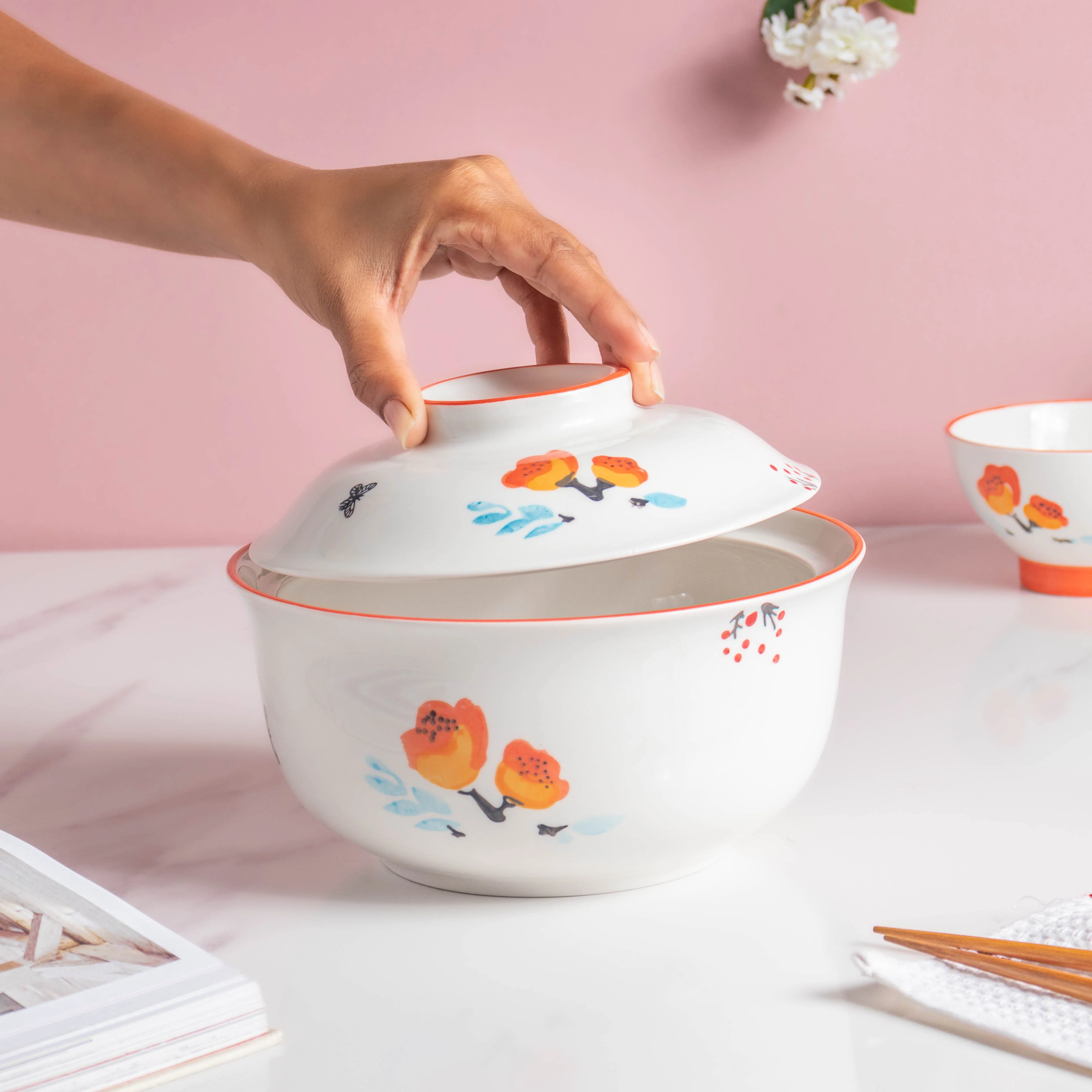 Floral Heart Plates and Pot For 4 - Image 6