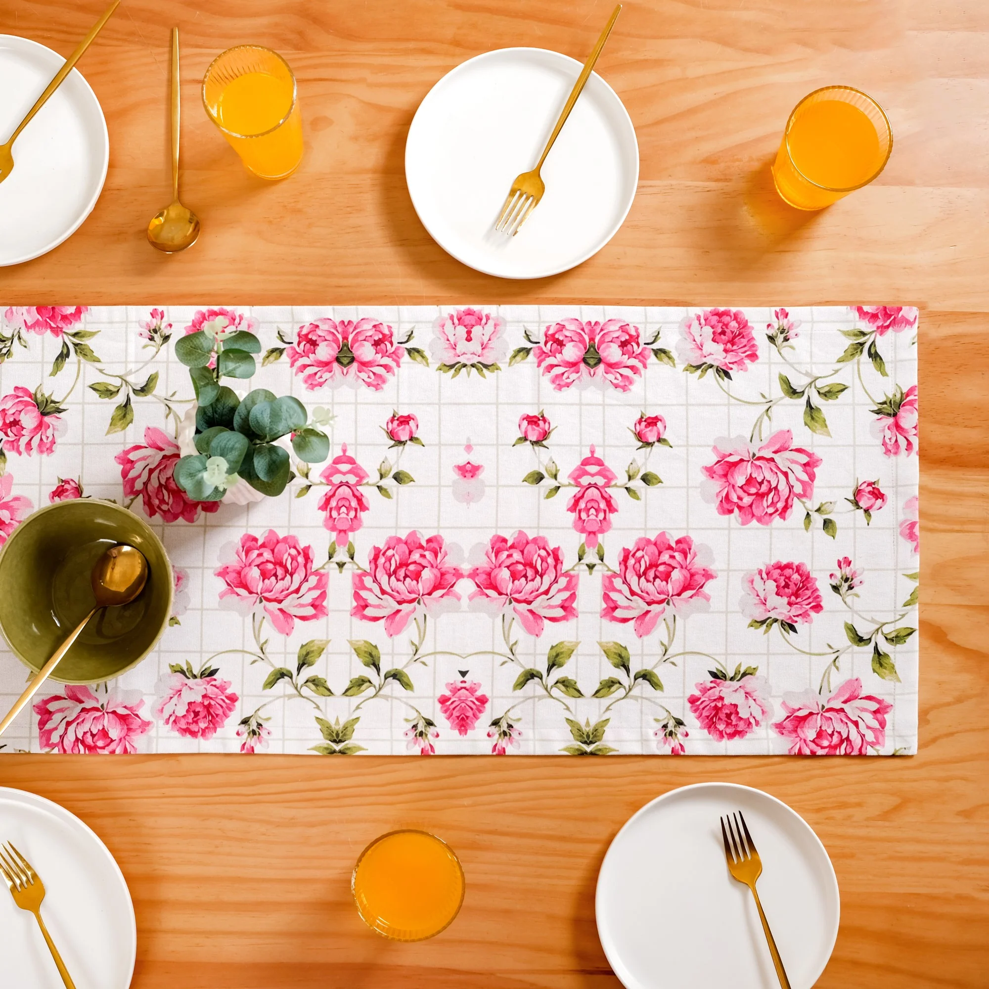 Floral Rouge Luxe 8 Seater Table Runner 265x36cm - Image 3