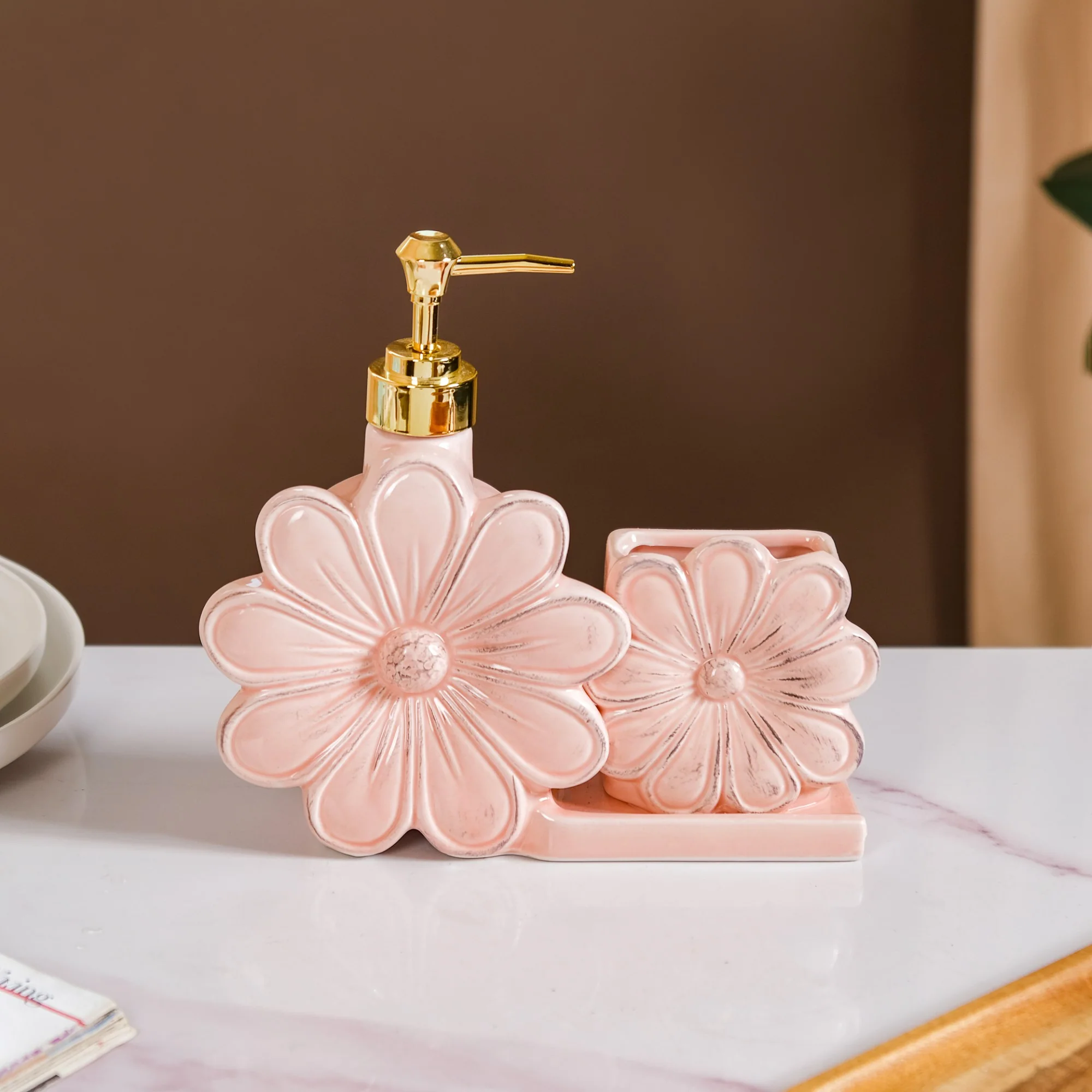 Floral Soap Dispenser With Holder Pink - Image 8