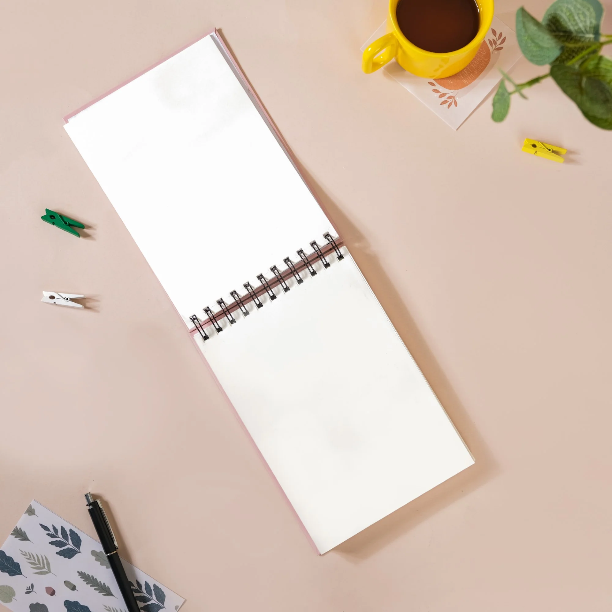 Floral Undated Planner & Notepad Set - Image 4