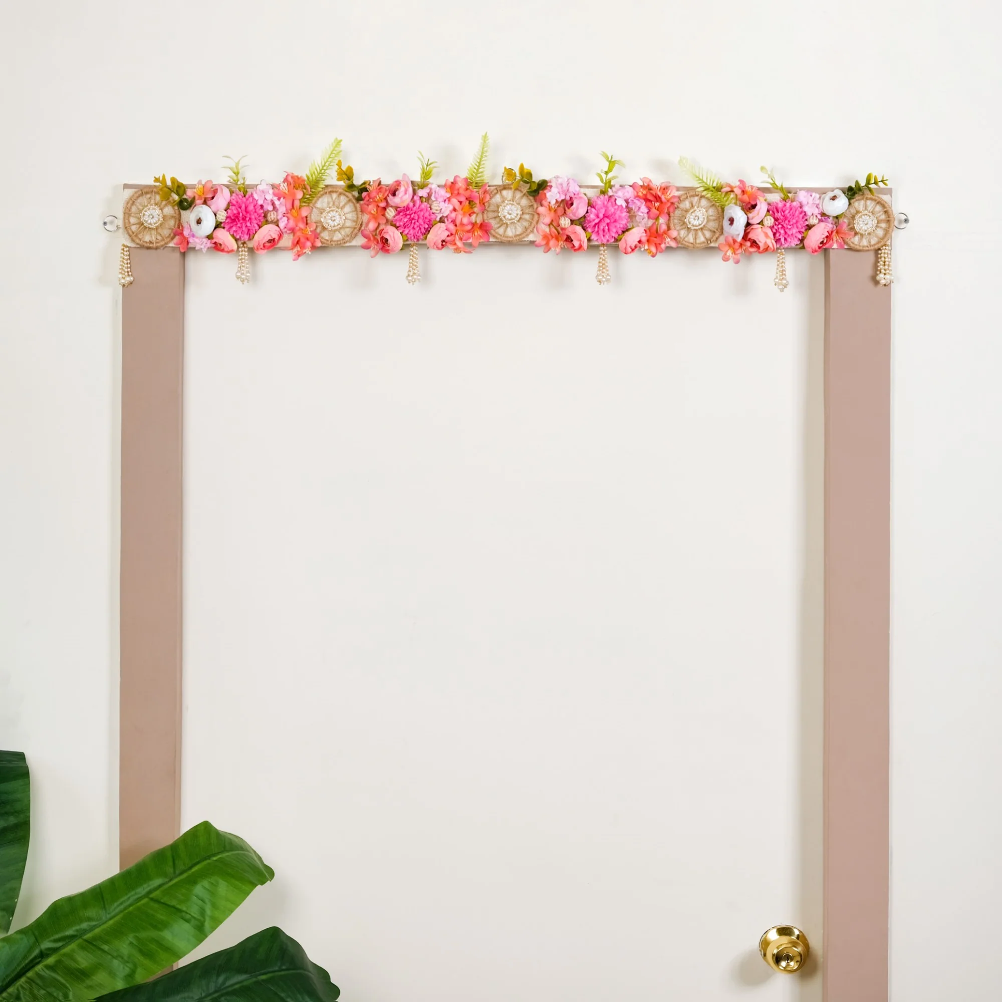 Flower And Pearls Decorative Toran - Image 8