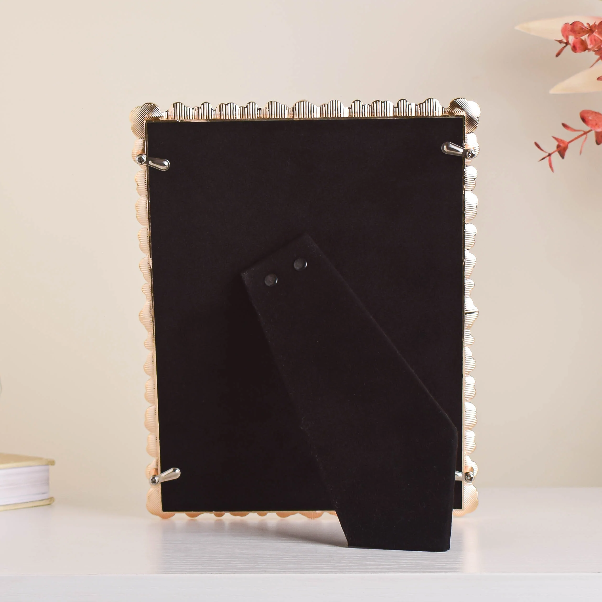 Flower Festoon Photo Frame Large - Image 6