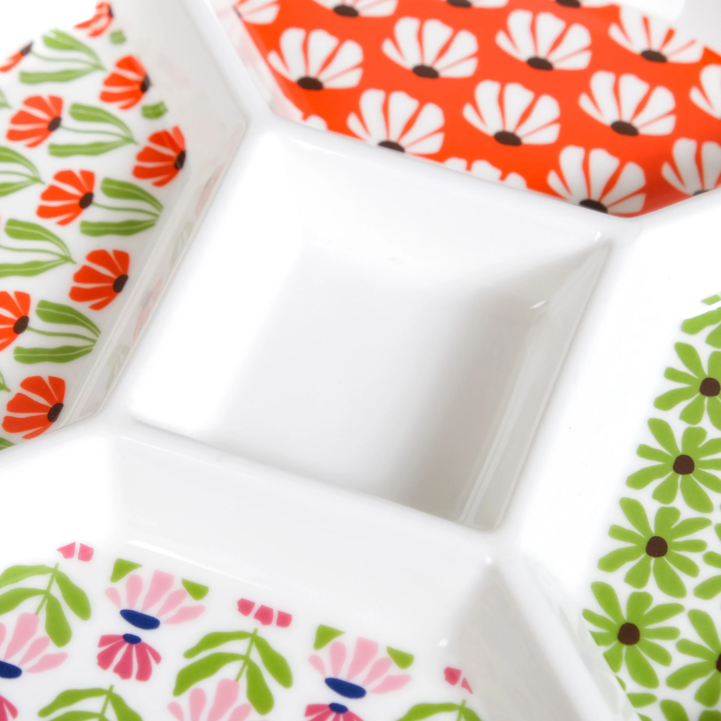 Flower Power Ceramic Section Plate With Toothpick Set 23cm - Image 7