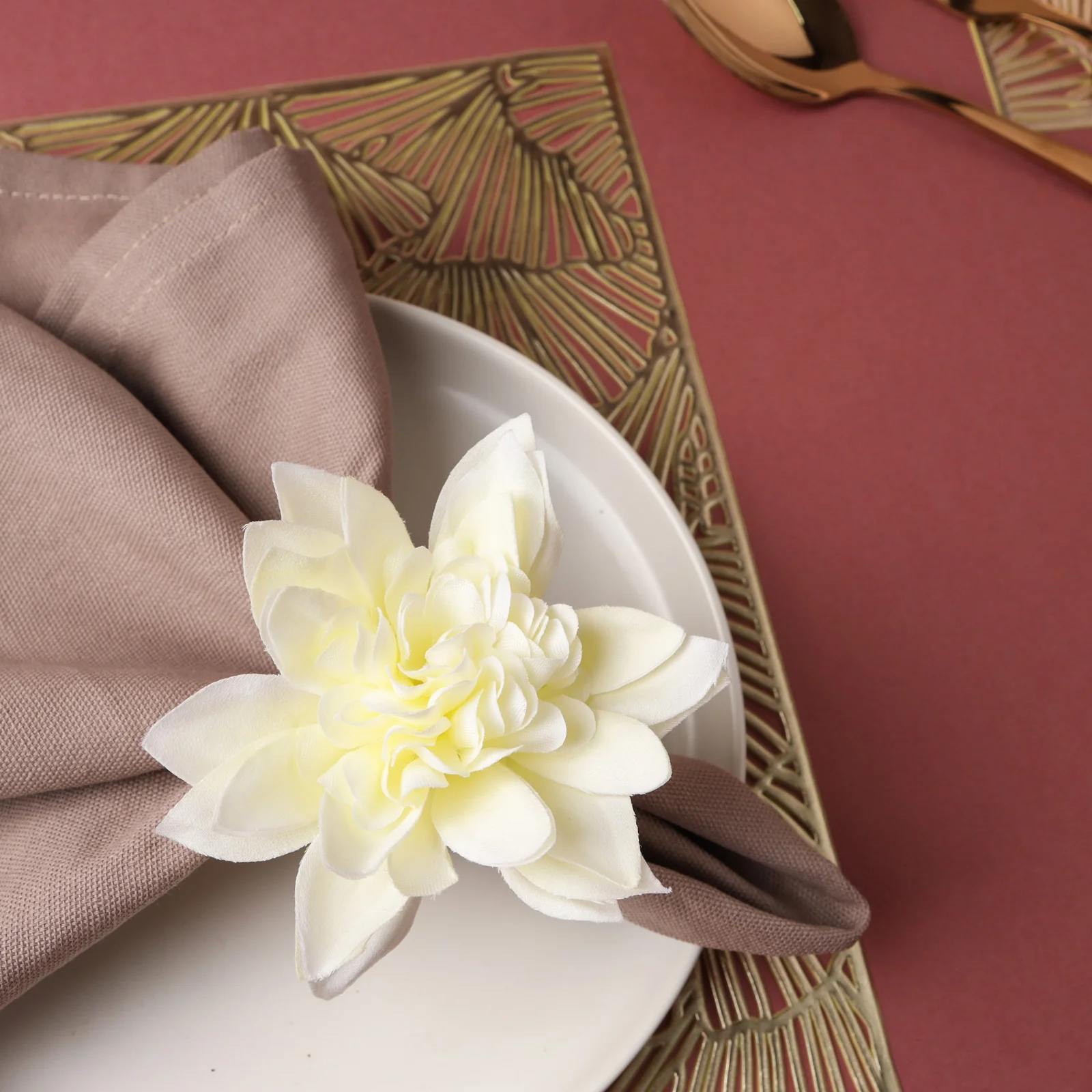 Flower Serviette Holder - Image 2
