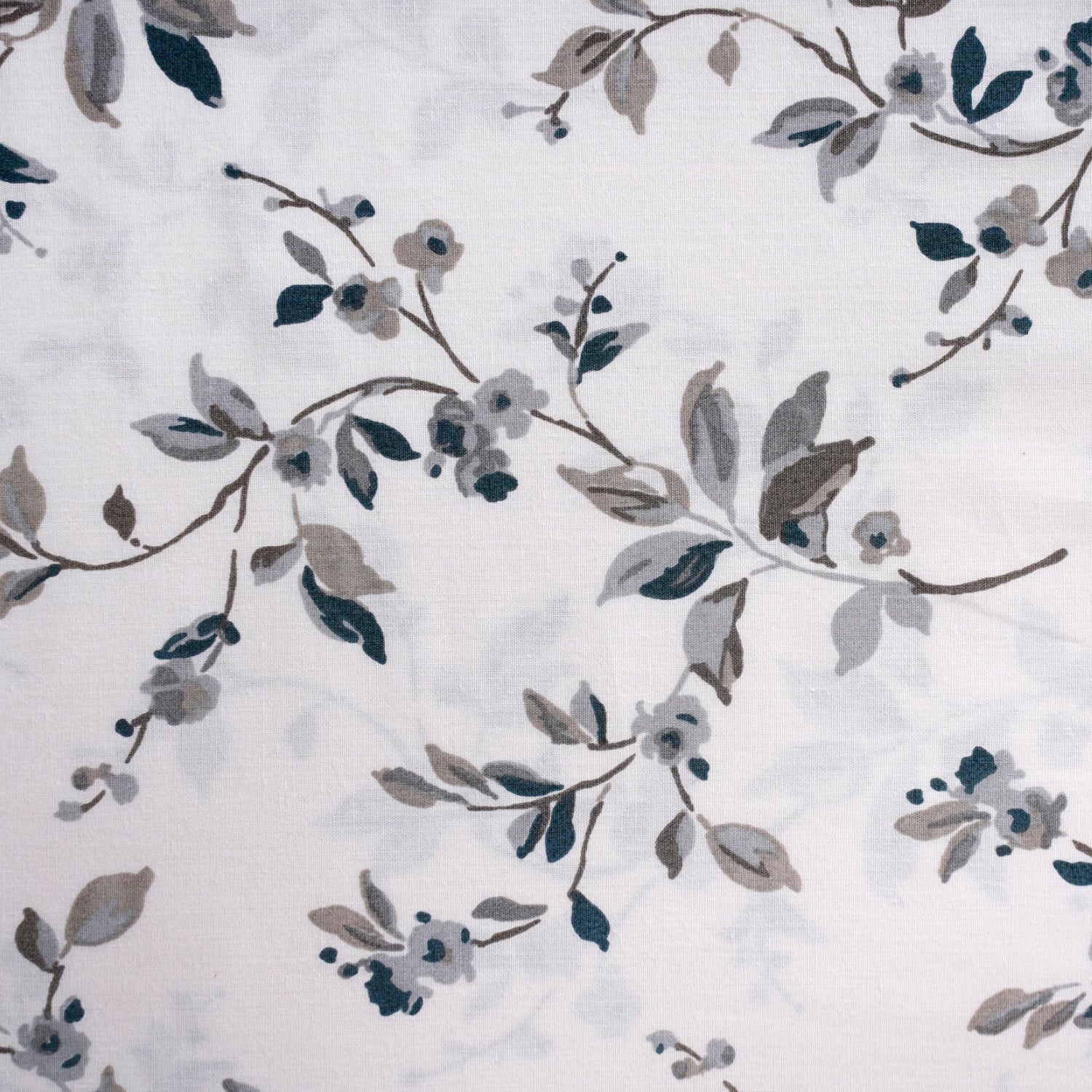 Frostbloom Queen Size Bedding Set 254x229cm - Image 7