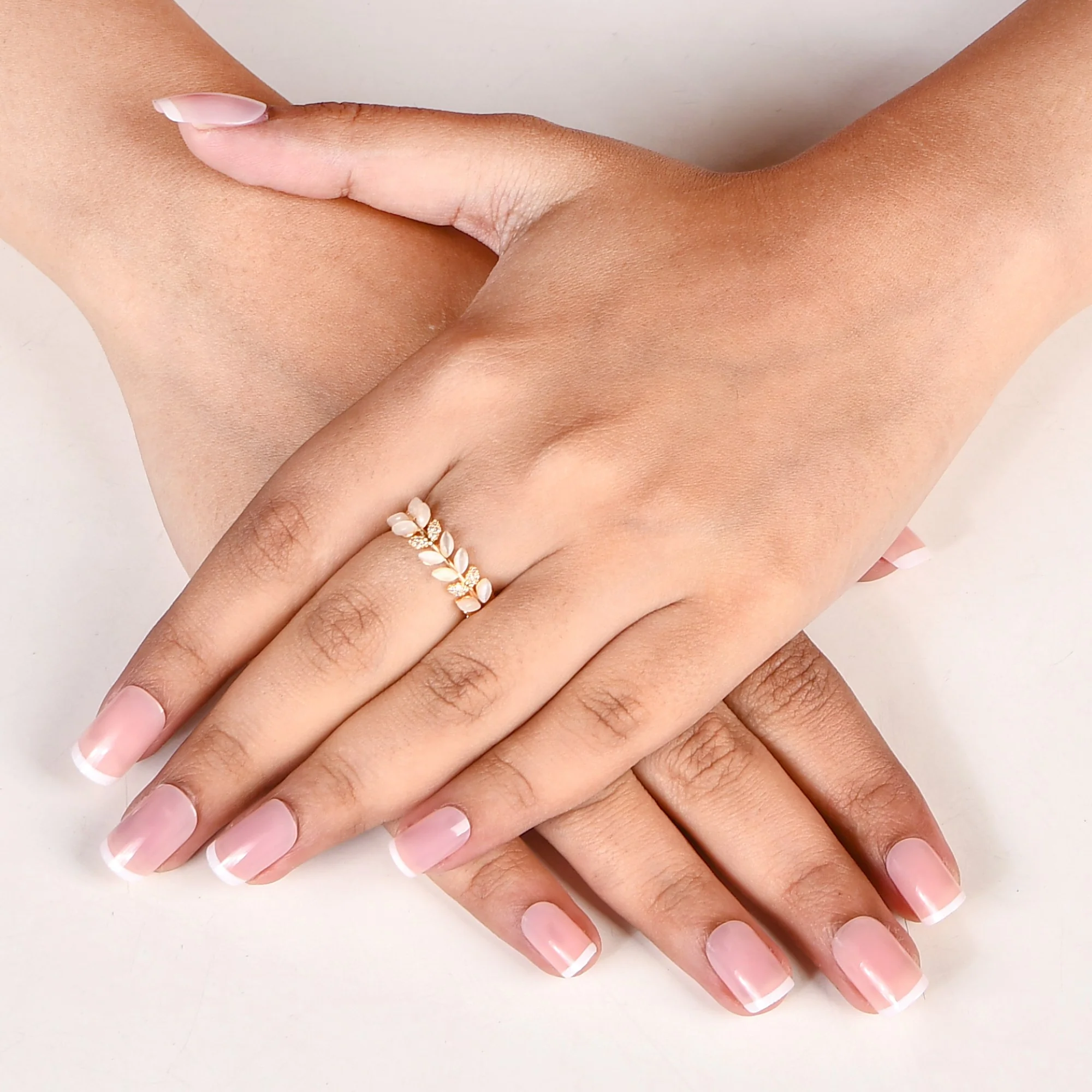 Frosted Ivy Ring Gold - Image 2