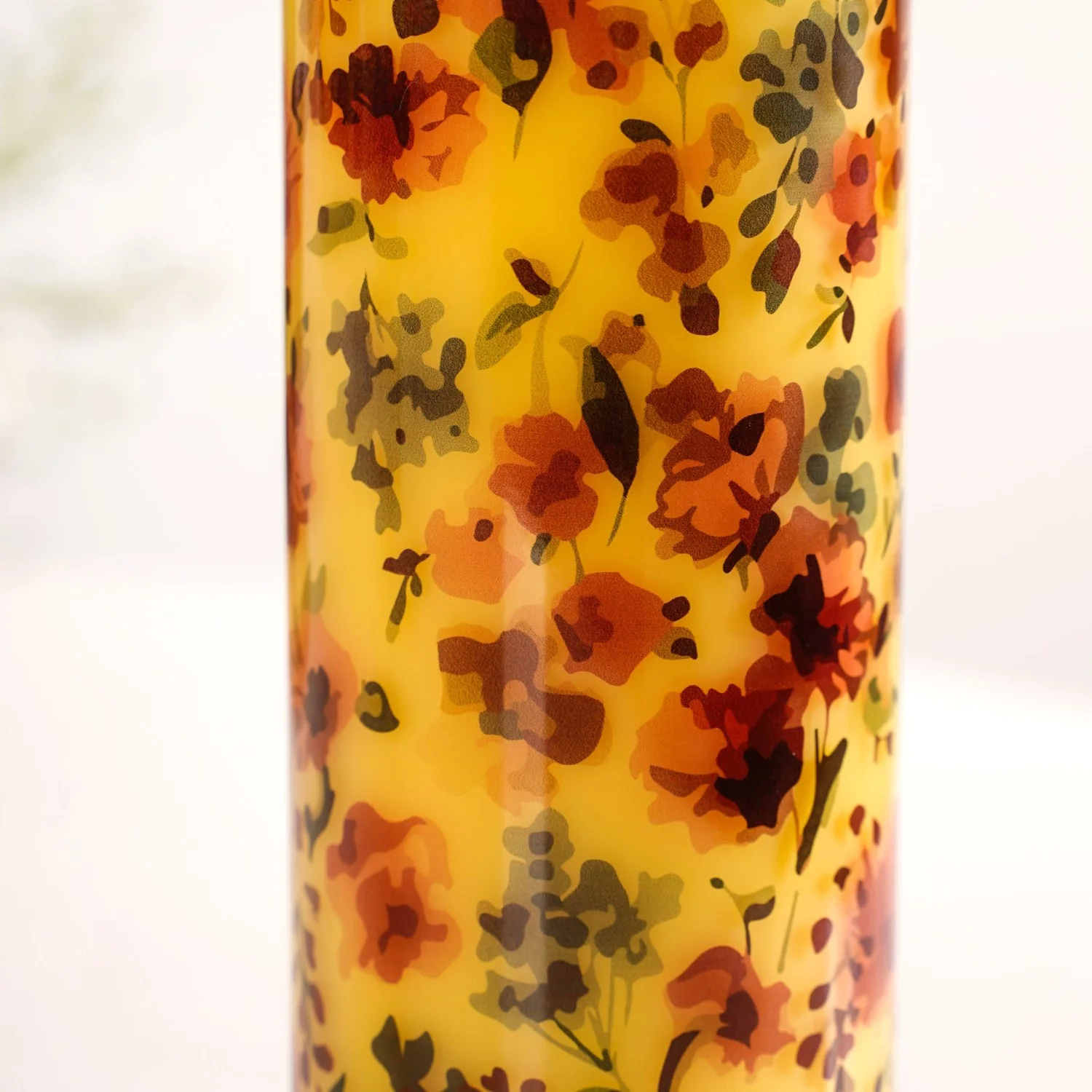 Garden Rose Large Glass Water Bottle 1000ml - Image 8