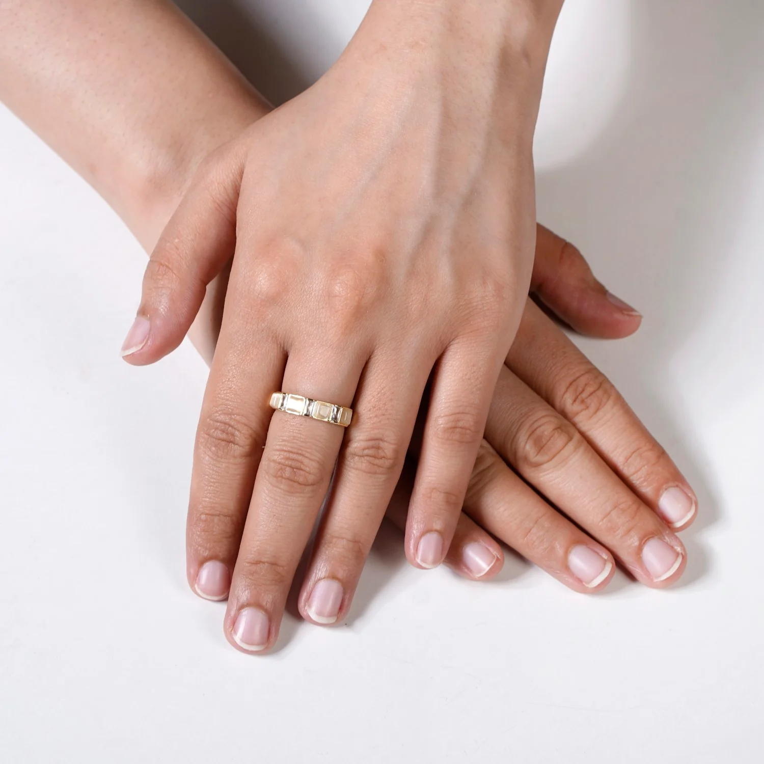 Gilded Glow Moonstone Gold Ring - Image 2
