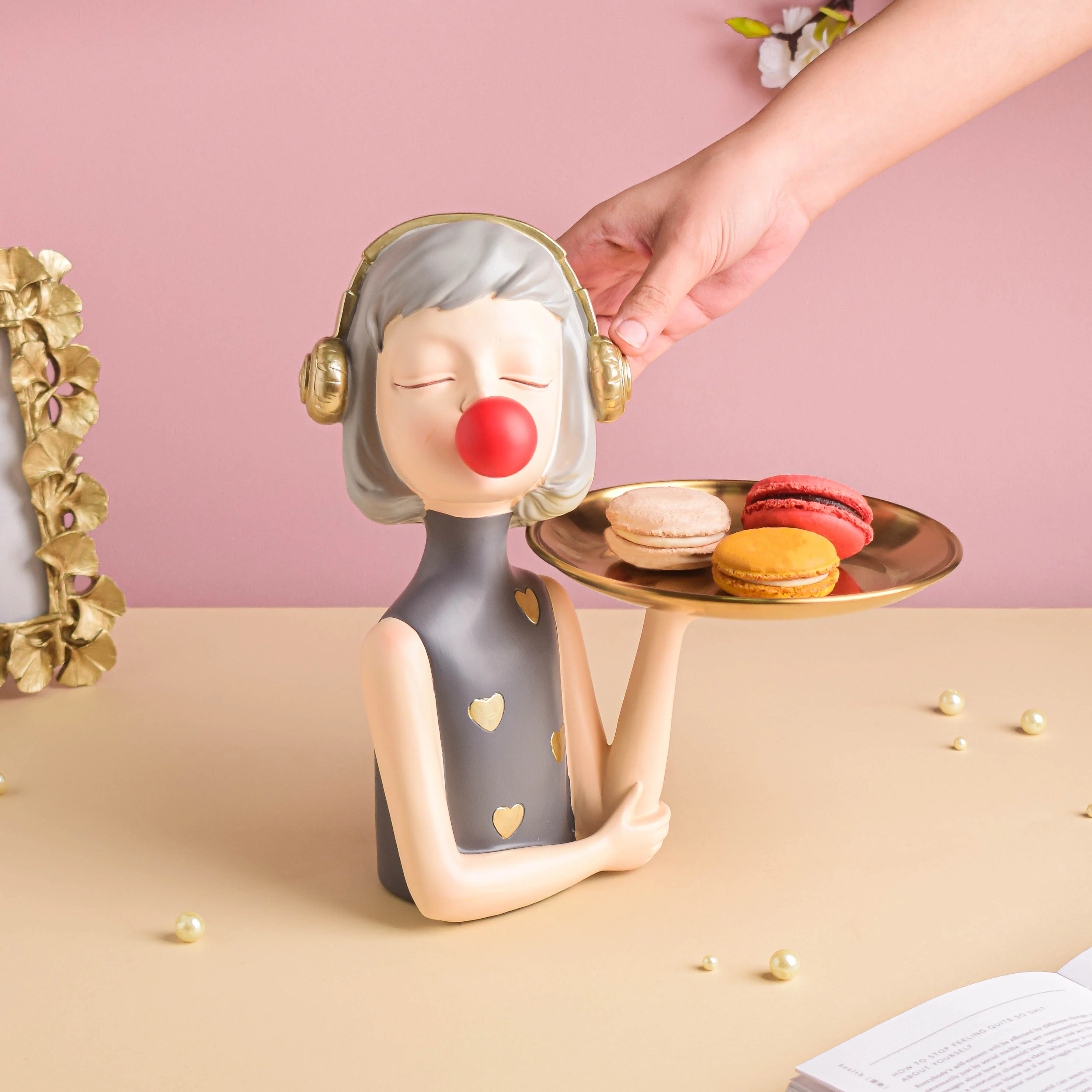 Girl With Headphones Platter - Image 4