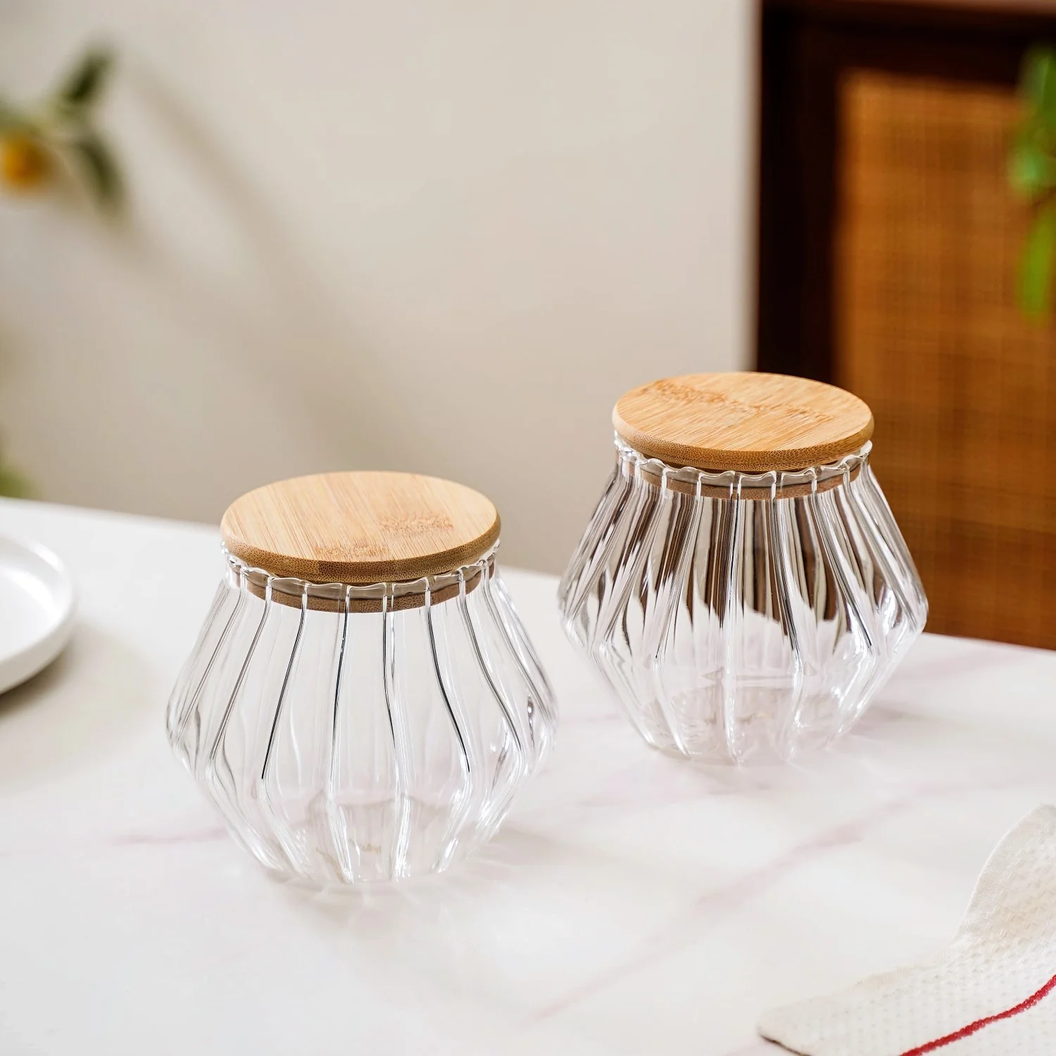 Glass Airtight Cookie Jar With Lid Set Of 2 850ml - Image 3