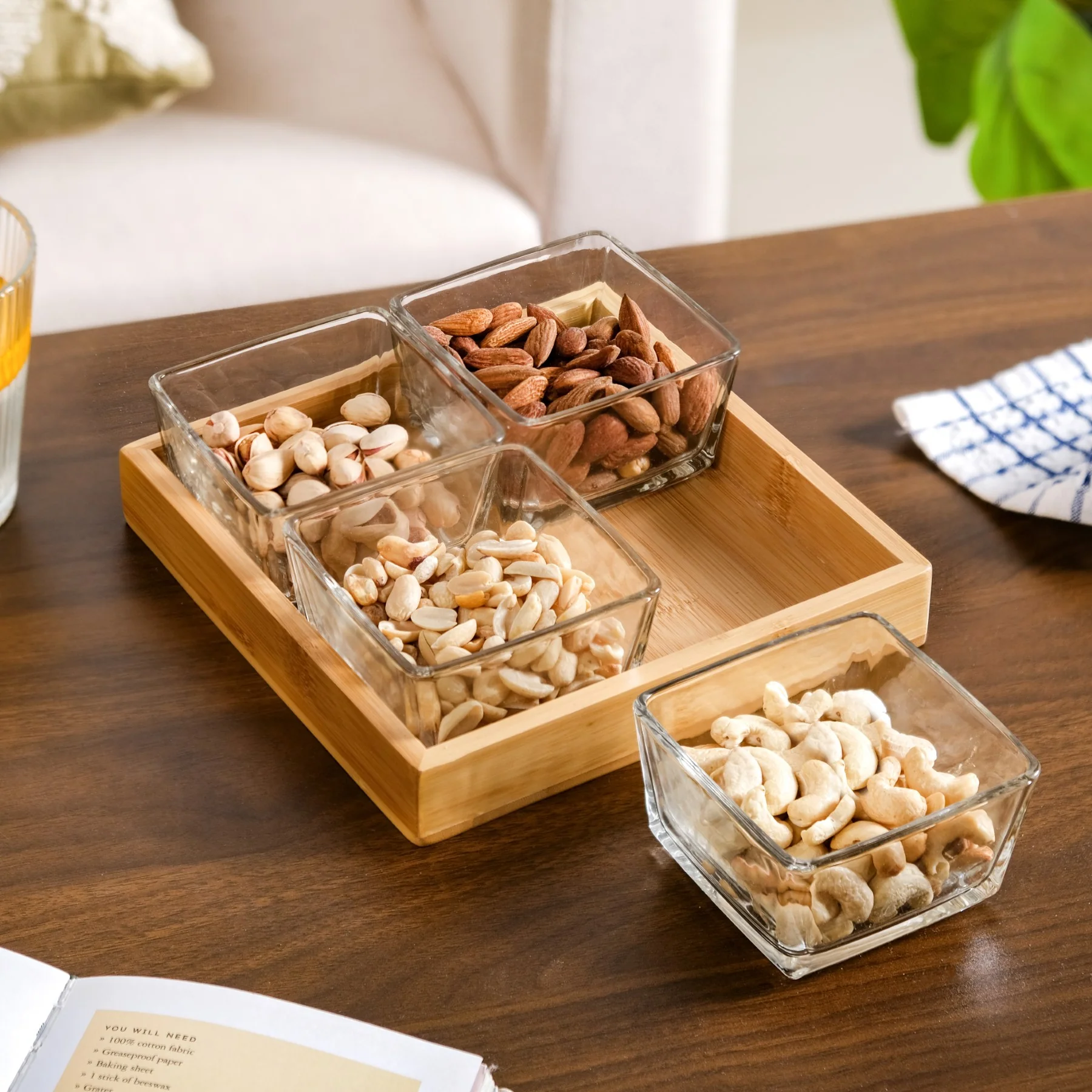 Glass Snack Serving Bowls With Tray - Image 9