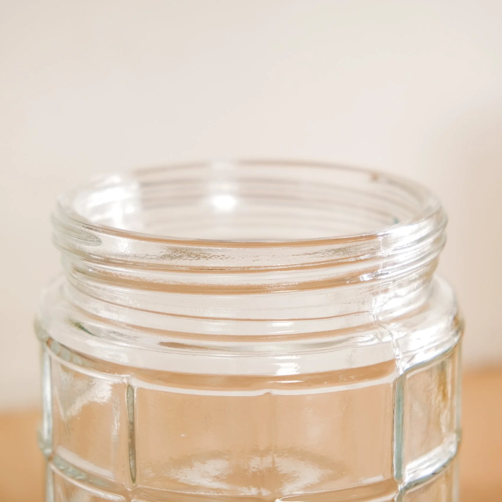 Glass Storage Jars With Airtight Lid Set Of 4 Checks 1350ml - Image 10