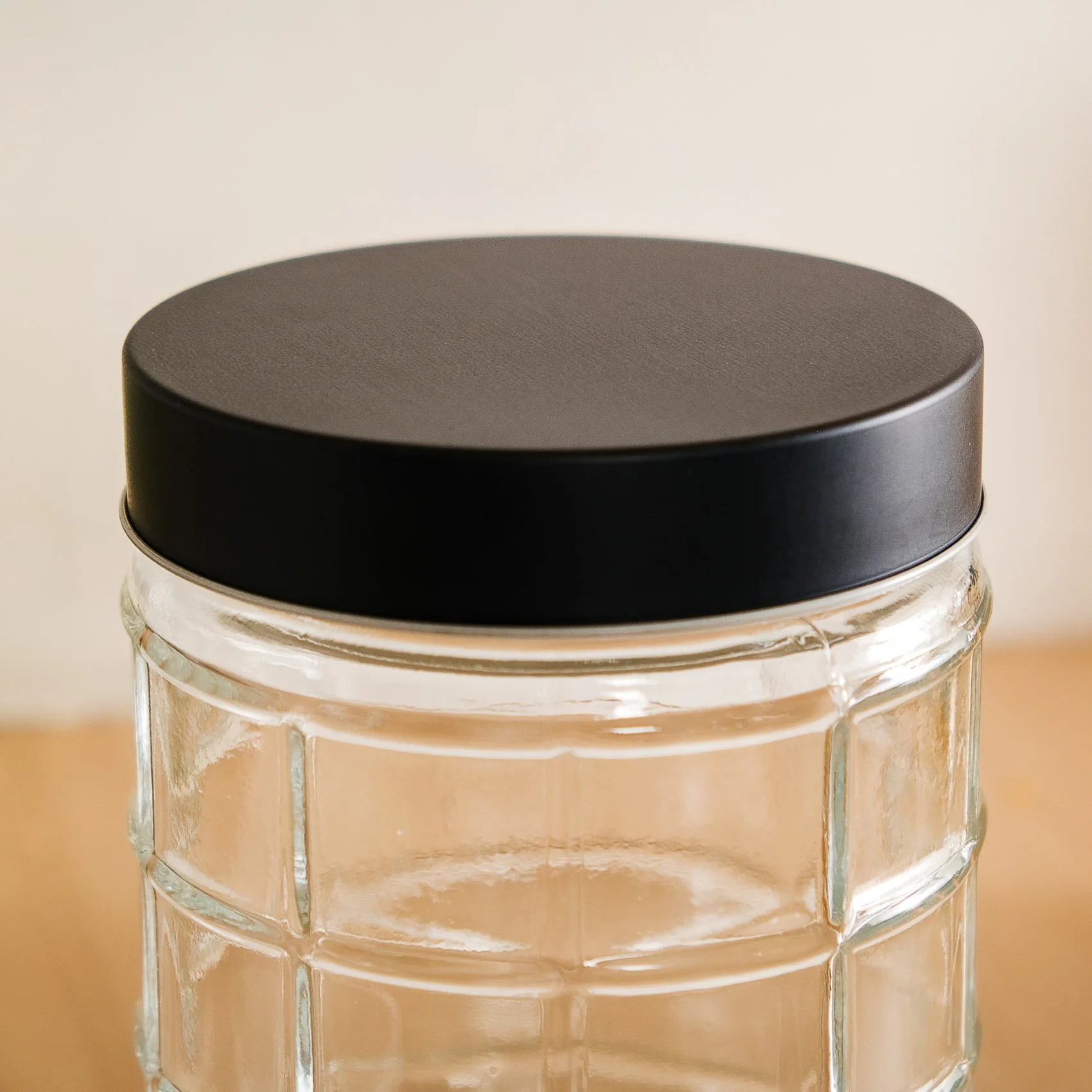 Glass Storage Jars With Airtight Lid Set Of 4 Checks 1350ml - Image 7