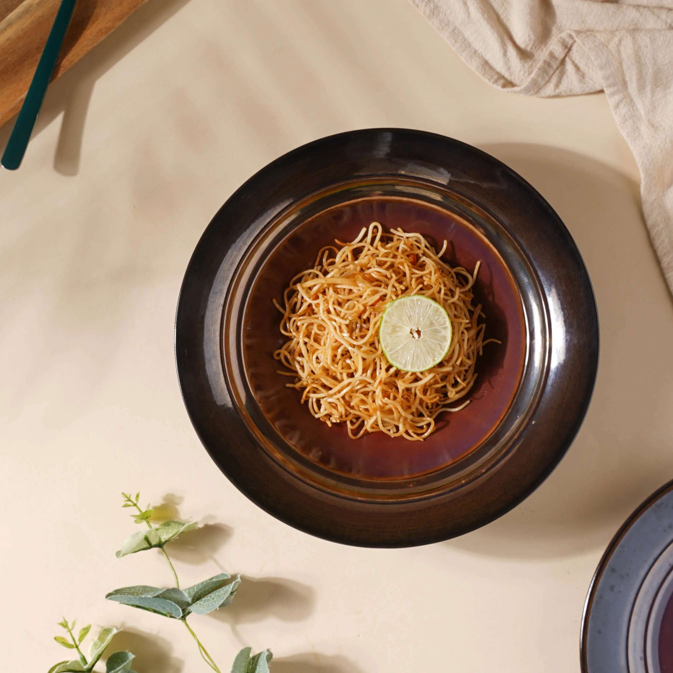 Glazed Ceramic Brown Pasta Plate 9 Inch - Image 7