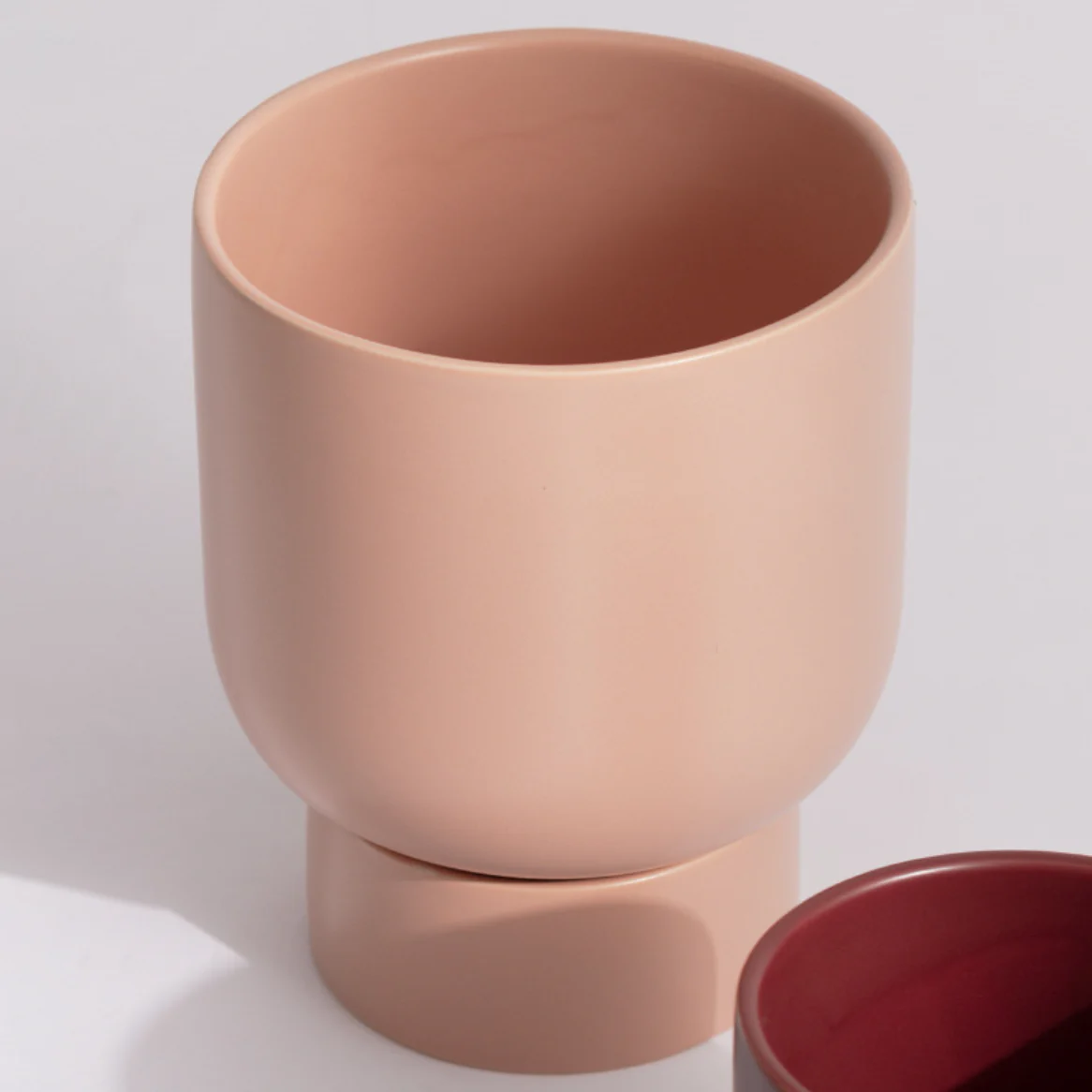 Gloss Finish Planter With Stand - Image 11