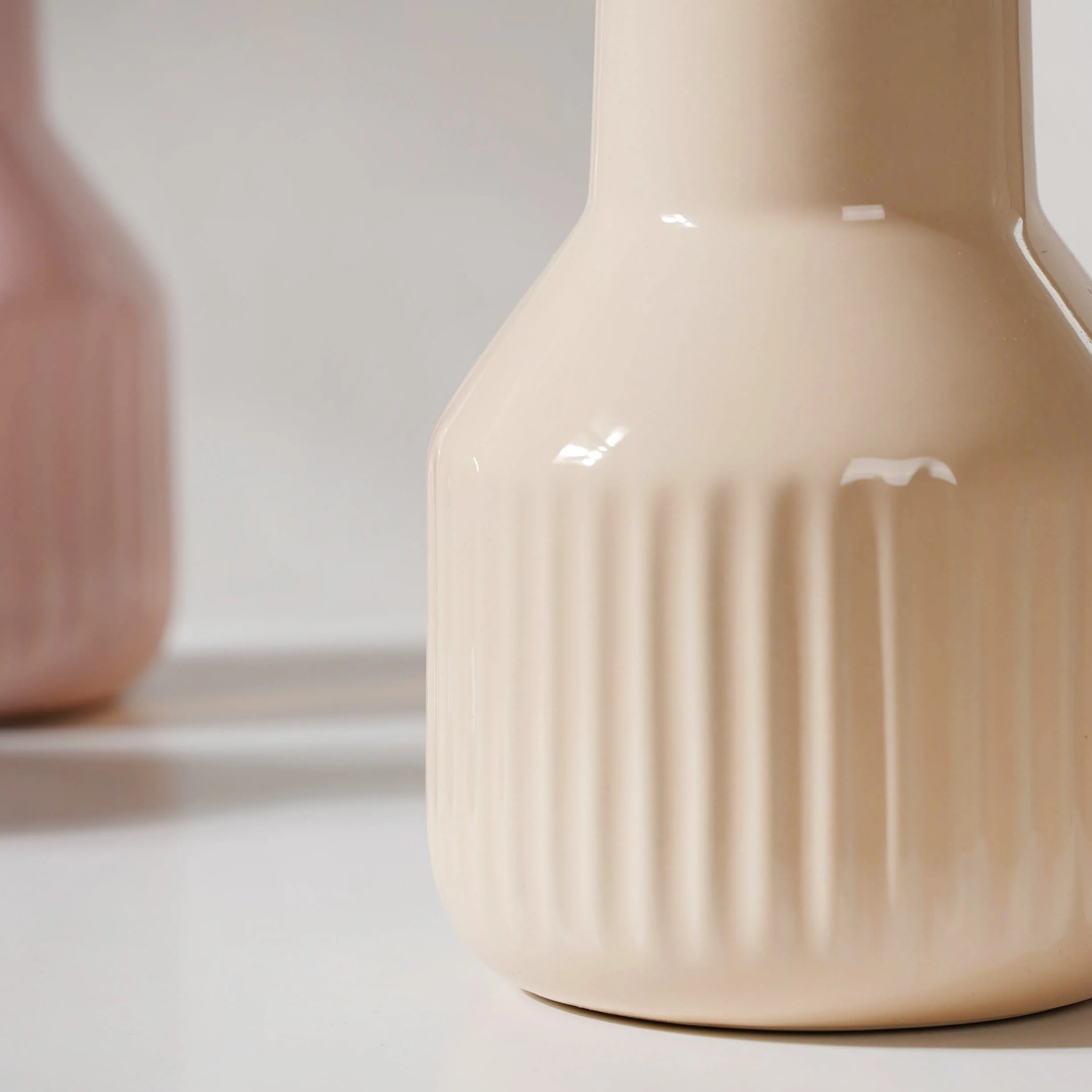 Glossy Decorative Flower Pot - Image 9