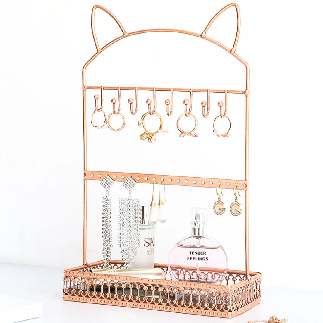 Gold Accessory Display - Image 8