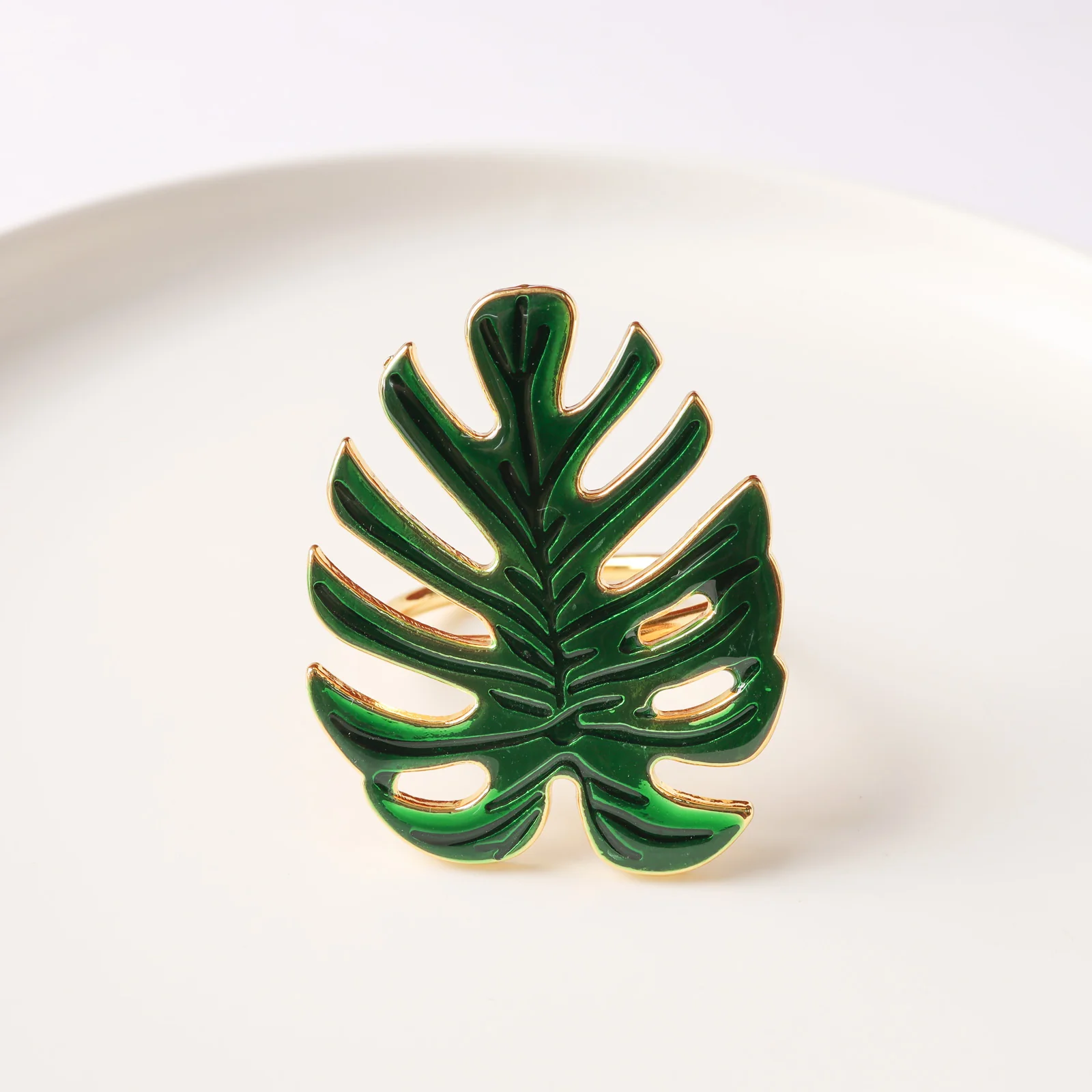 Gold Leaf Napkin Ring - Image 11