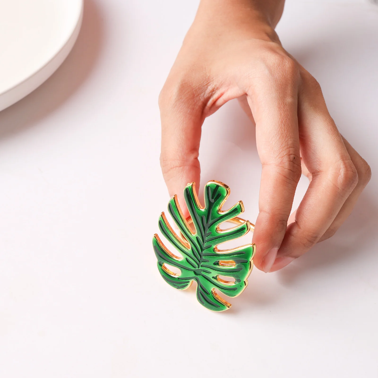 Gold Leaf Napkin Ring - Image 13