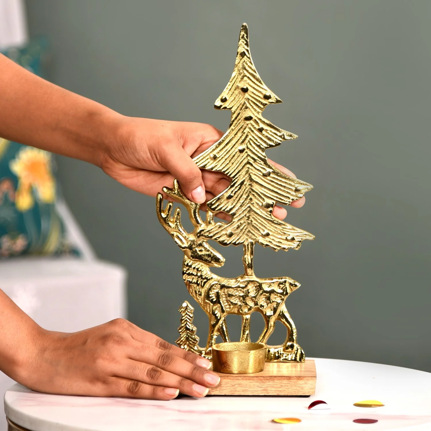 Gold Reindeer Showpiece With Tea Light Holder - Image 2