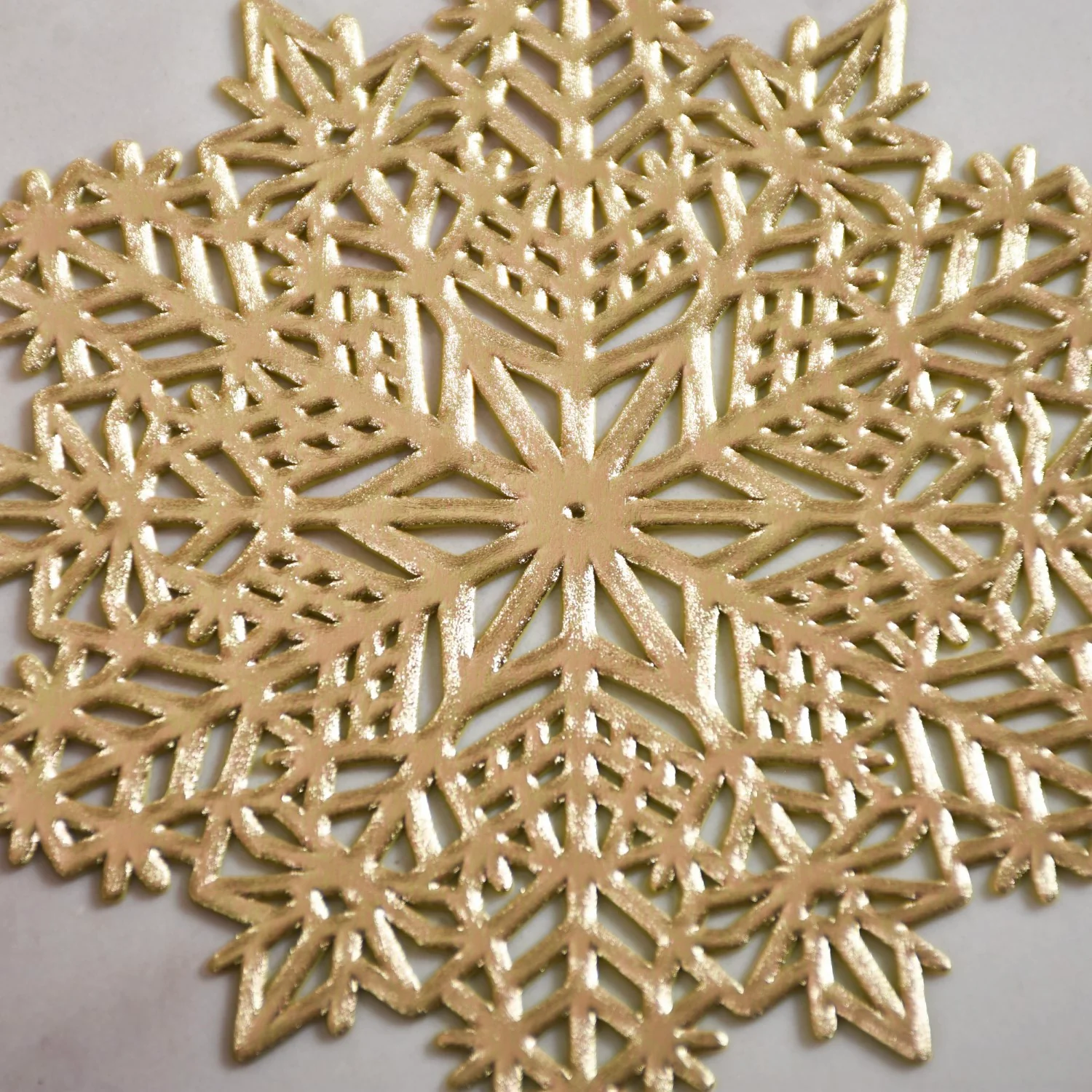 Gold Snowflake Coaster Set Of 6 - Image 7