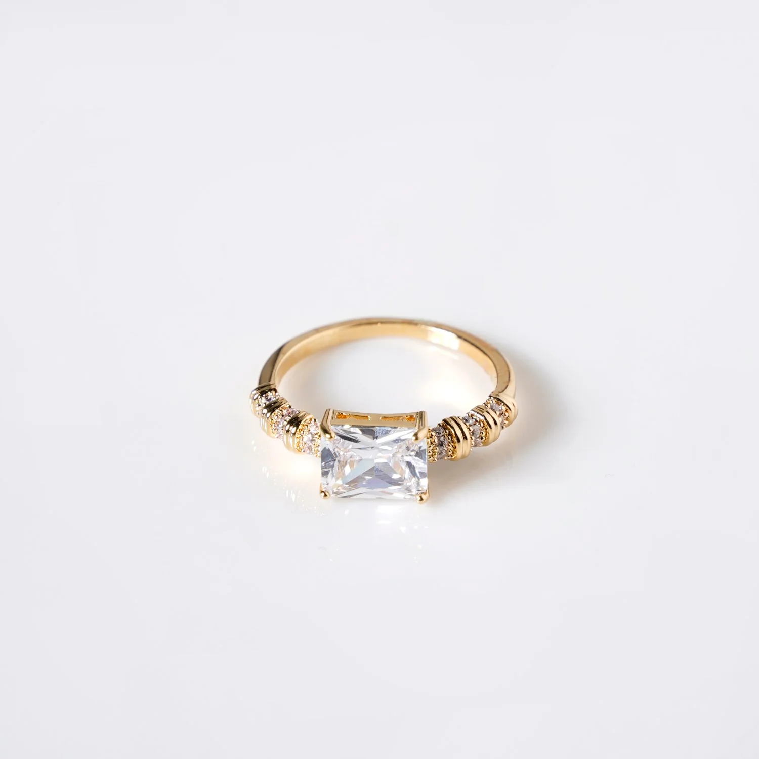 Gold Solitaire Stud Ring - Image 5