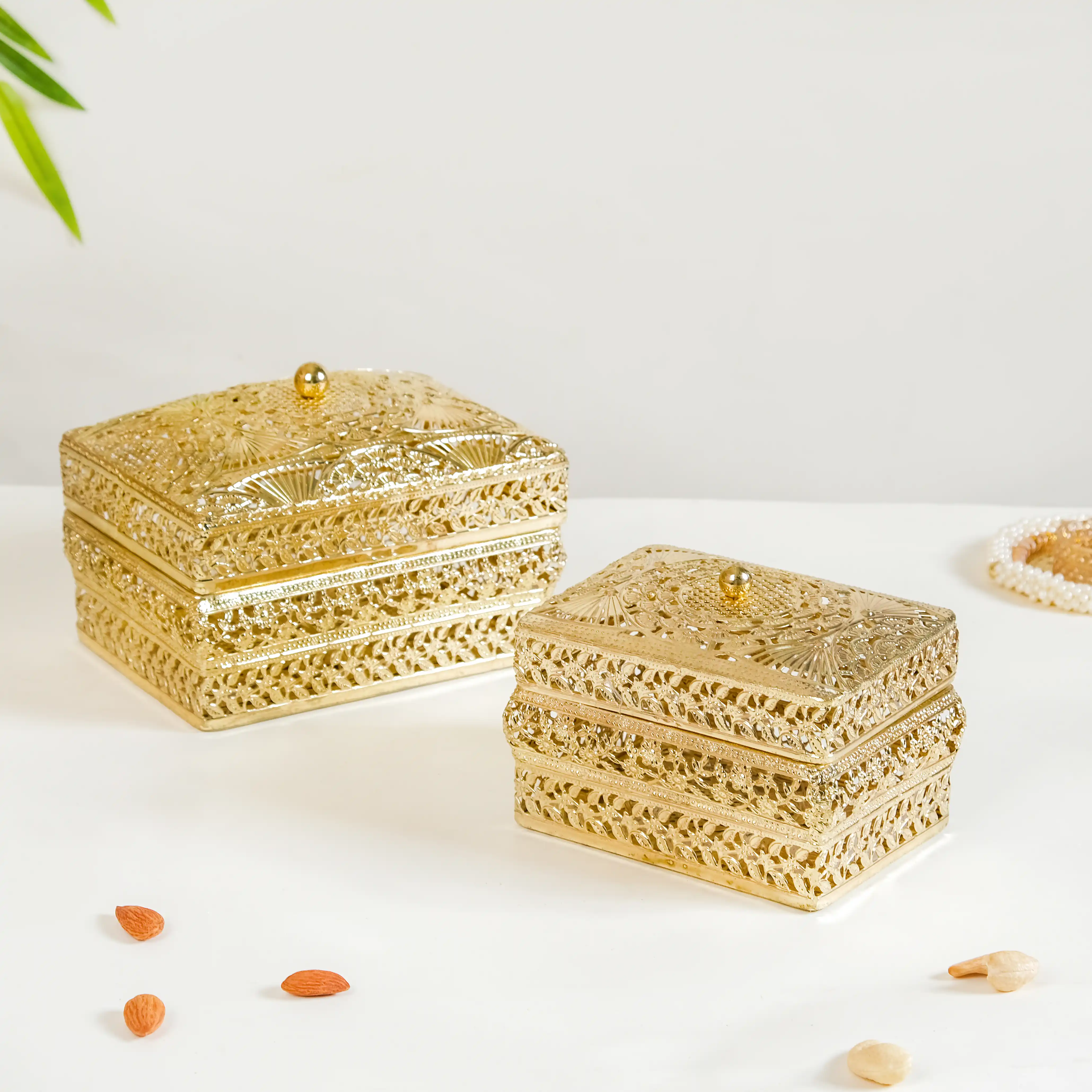 Gold Treasure Box Dry Fruits Hamper Set Of 7 - Image 5