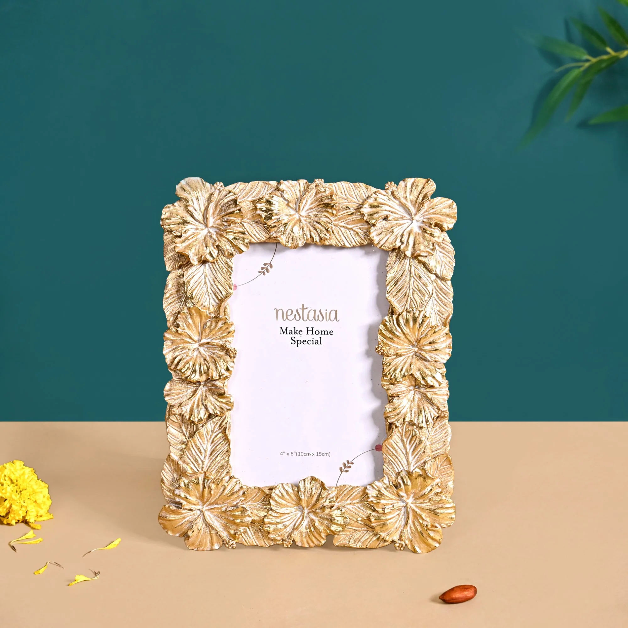 Golden Glamour Festive Gift Hamper - Image 4