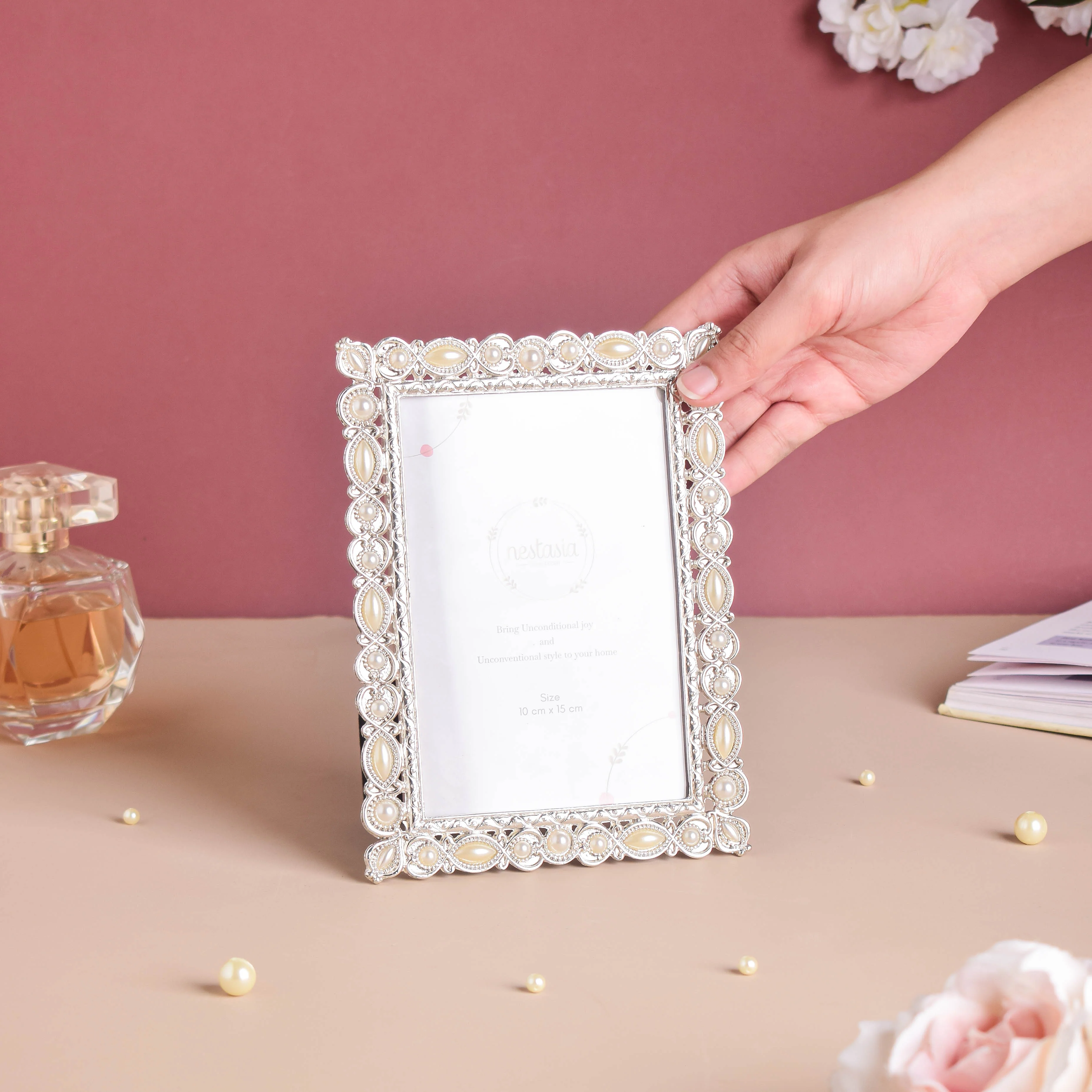 Golden Pearl Photo Frame Small - Image 2