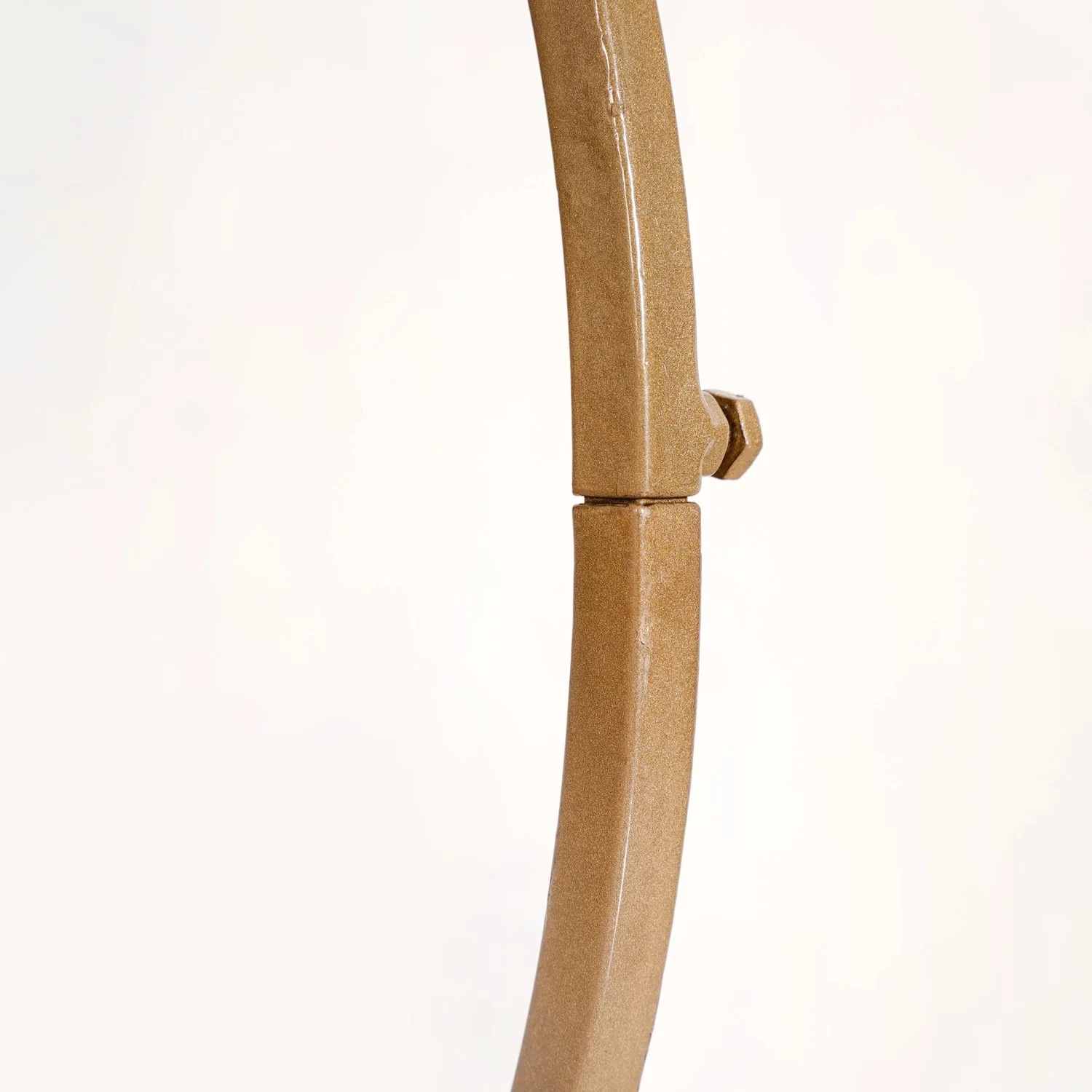 Golden Round Metal Backdrop Stand 34 Inch - Image 6
