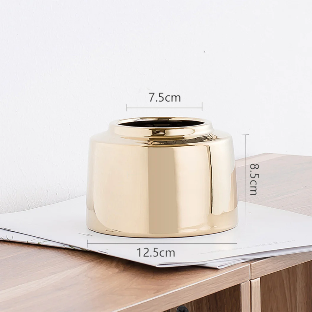 Golden Vase - Image 4