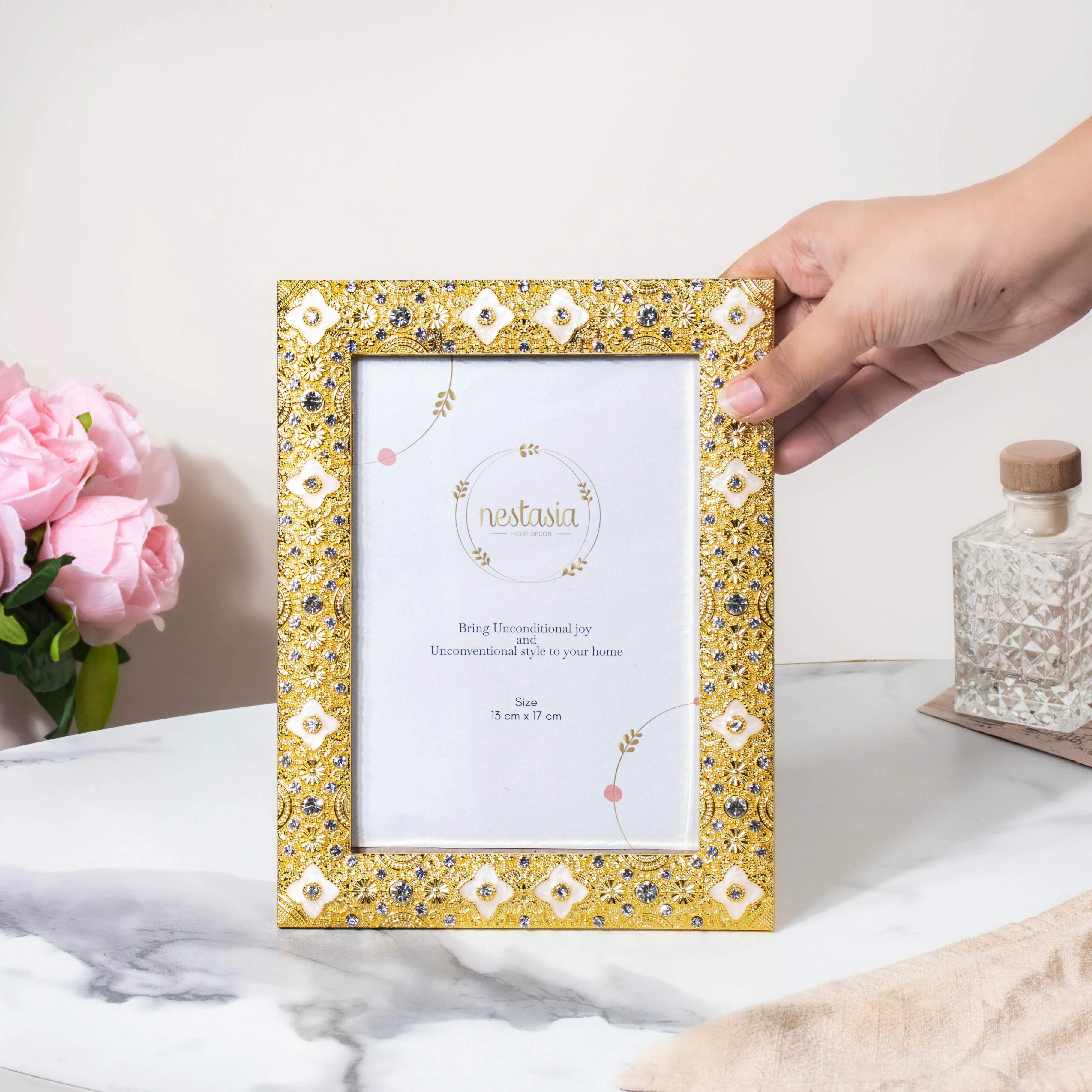 Golden Vintage Photo Frame - Image 2