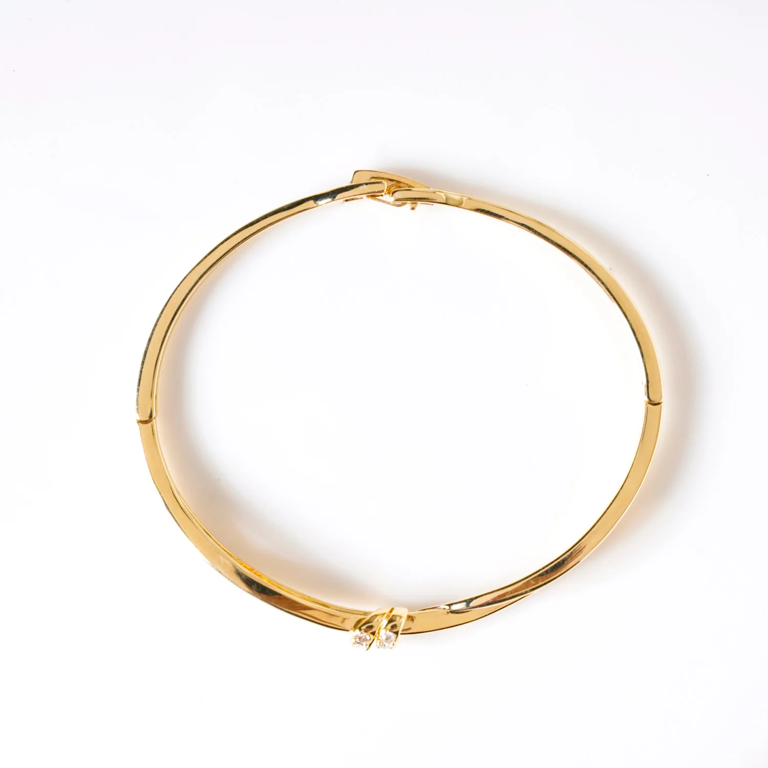 Graceful Knotted Vines Gold Bracelet - Image 6