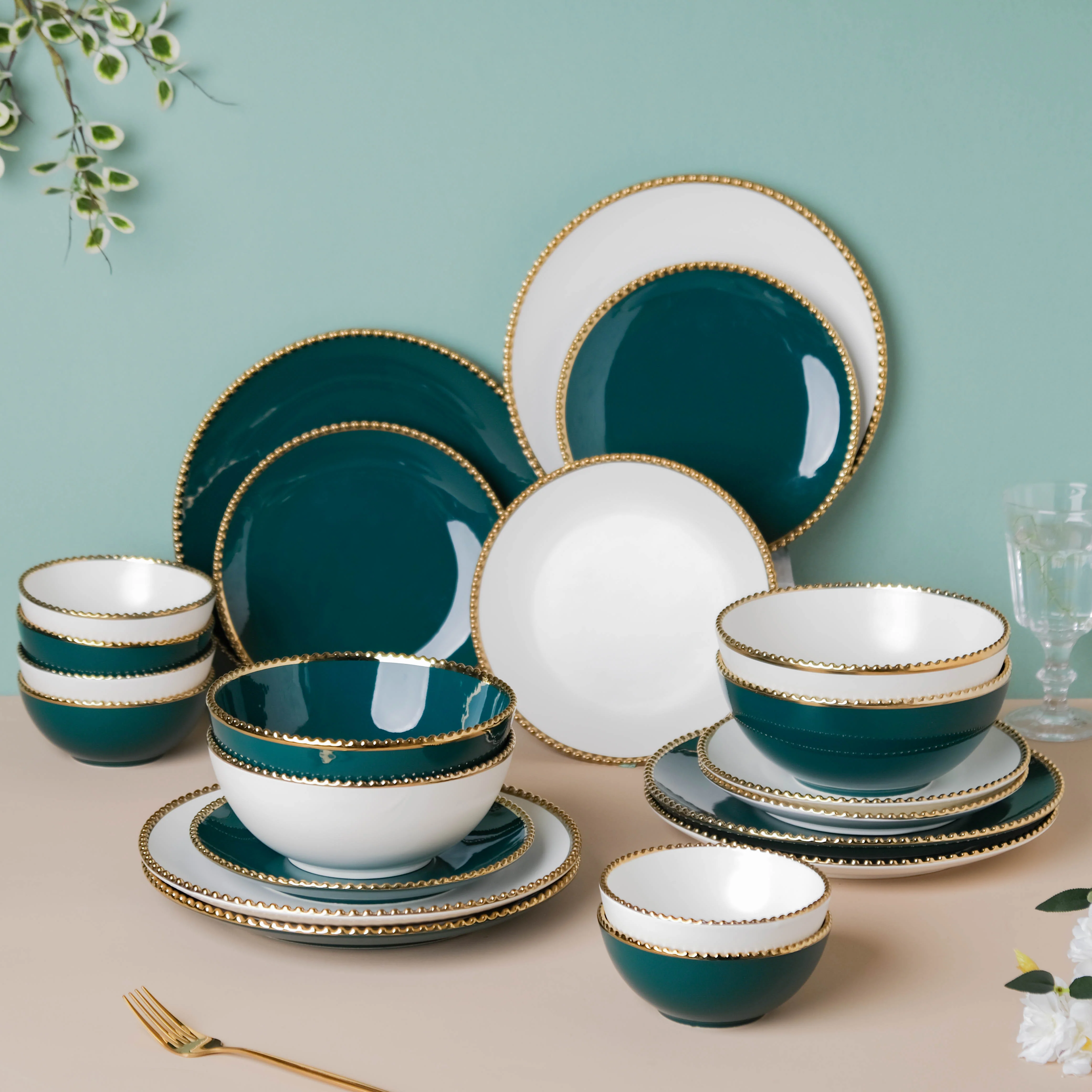 Green And White Elysian 22 Piece Dinnerware For 6