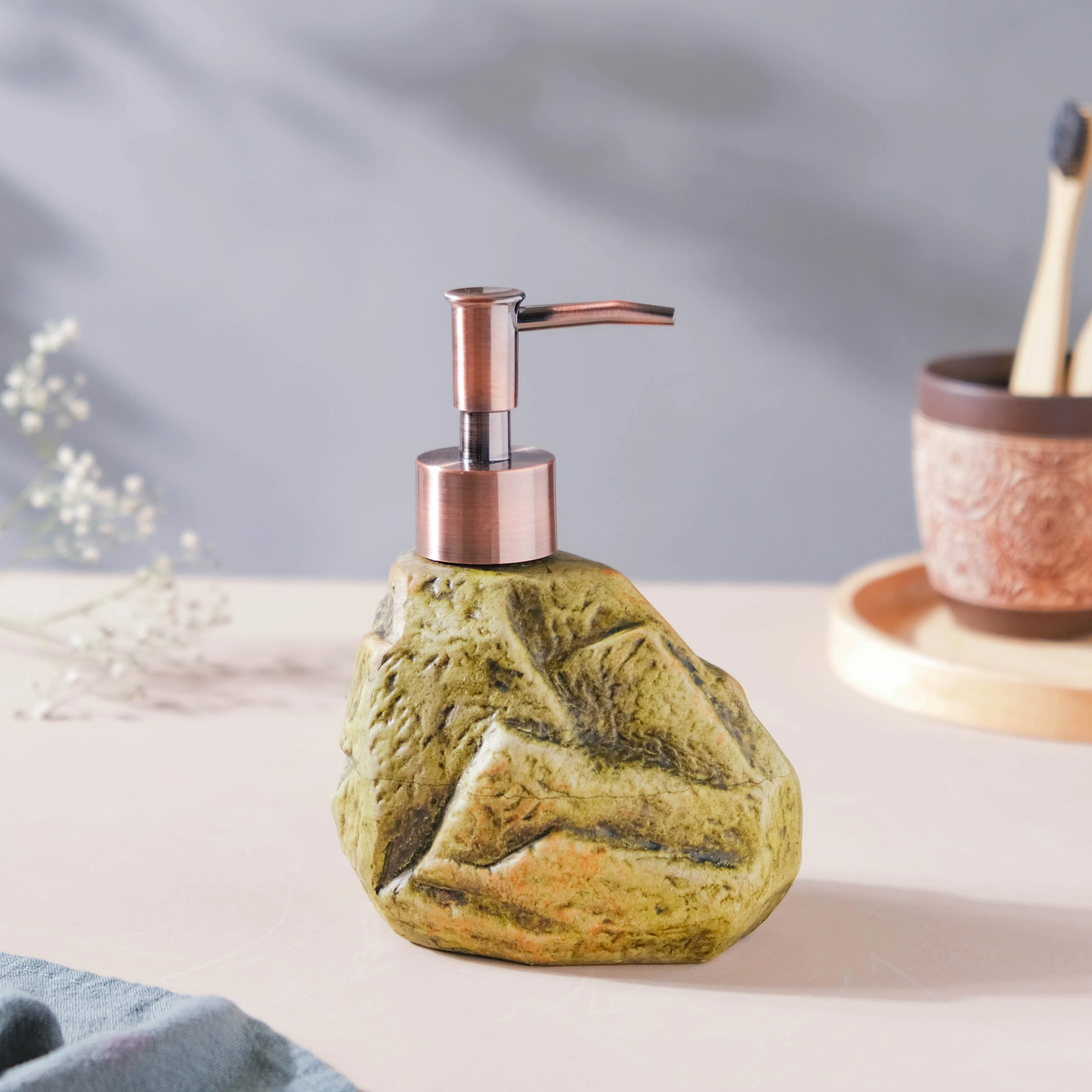 Green Beryl Stone Dispenser 350ml - Image 3