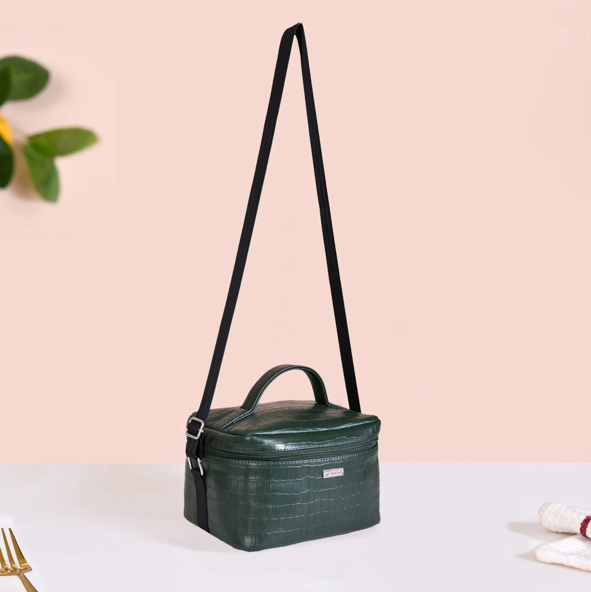 Green Croco Insulated Lunch Bag - Image 5