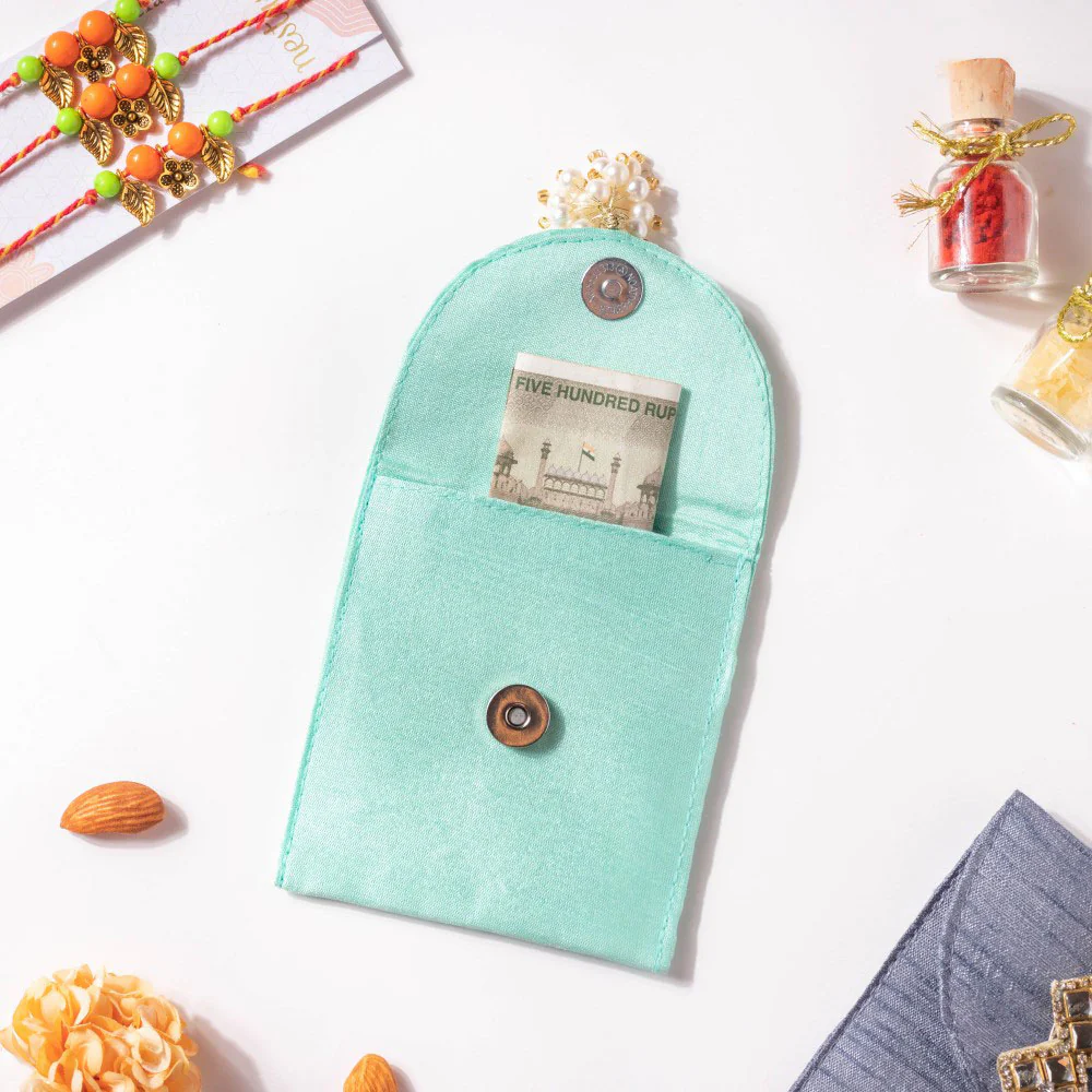 Green Festive Envelope - Image 3