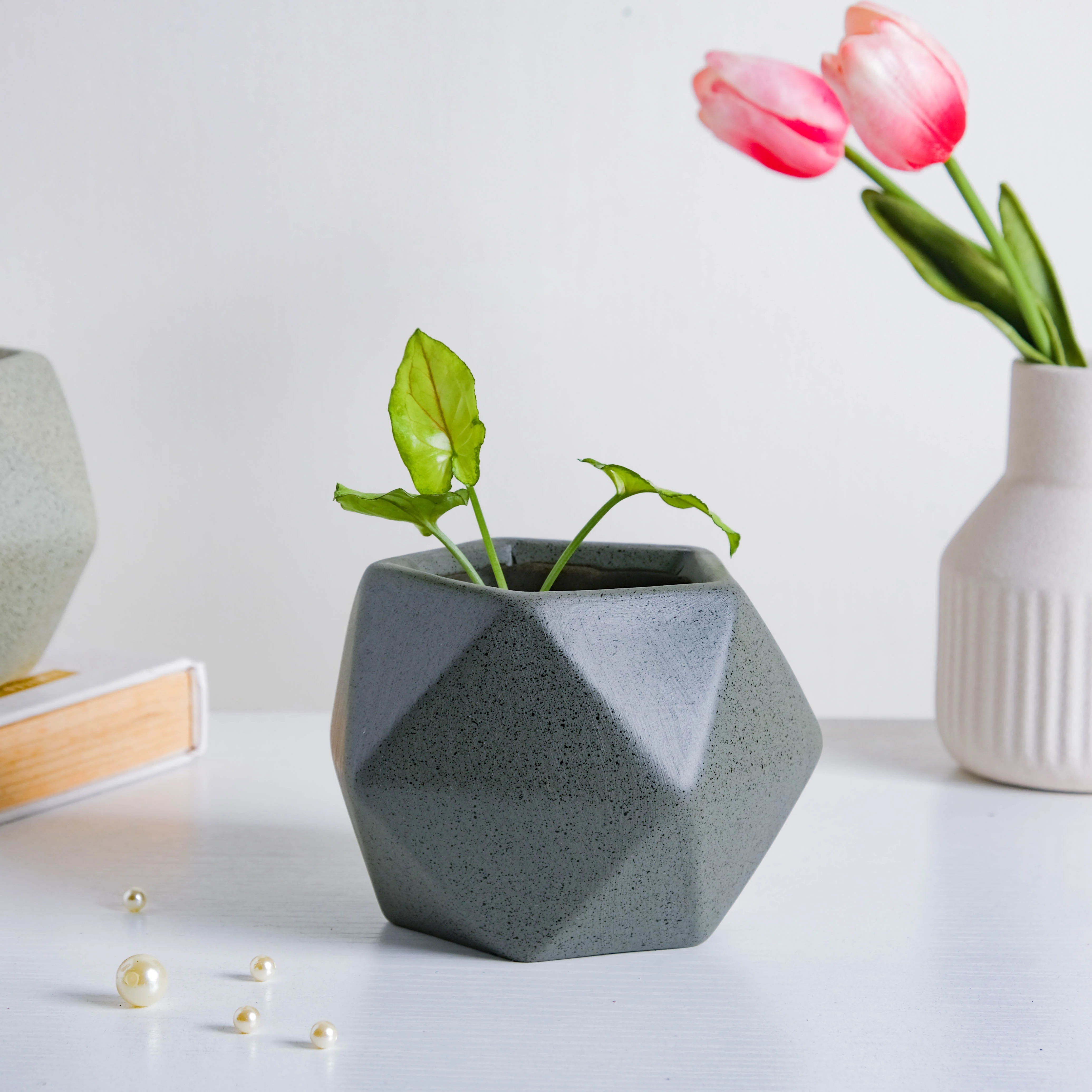 Grey Abstract Plant Pot - Image 3