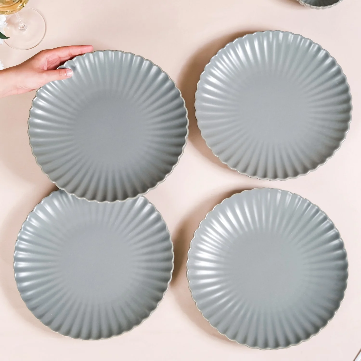 Grey Scallop Dinner Plates Set Of 4 10 Inch - Image 3