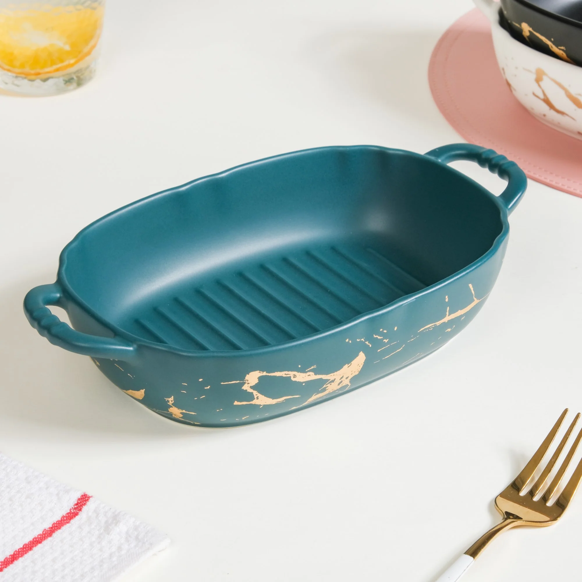 Grill Dish With Handles - Image 3
